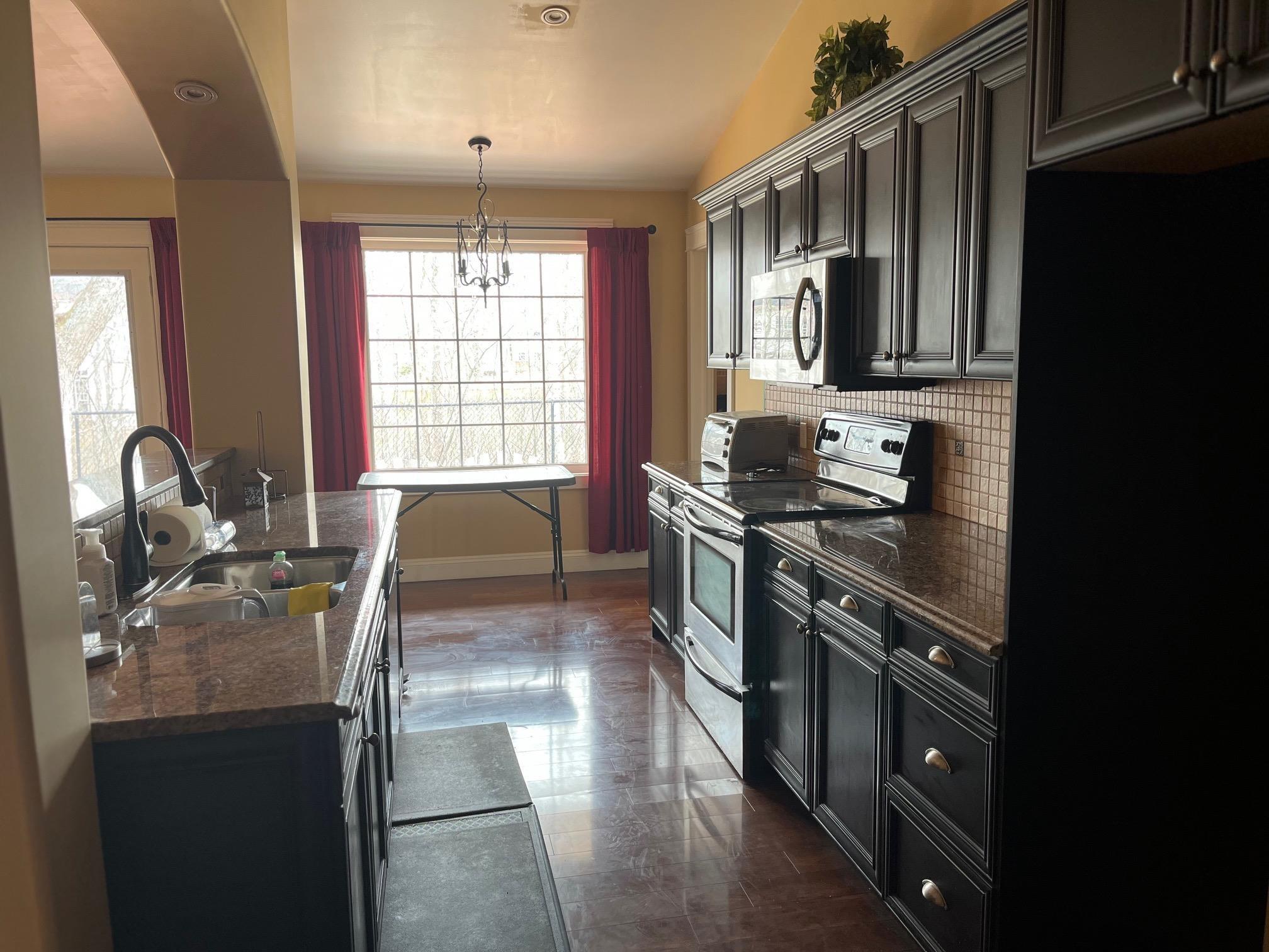 $650,000.00: 42 Rowan Avenue, New Glasgow