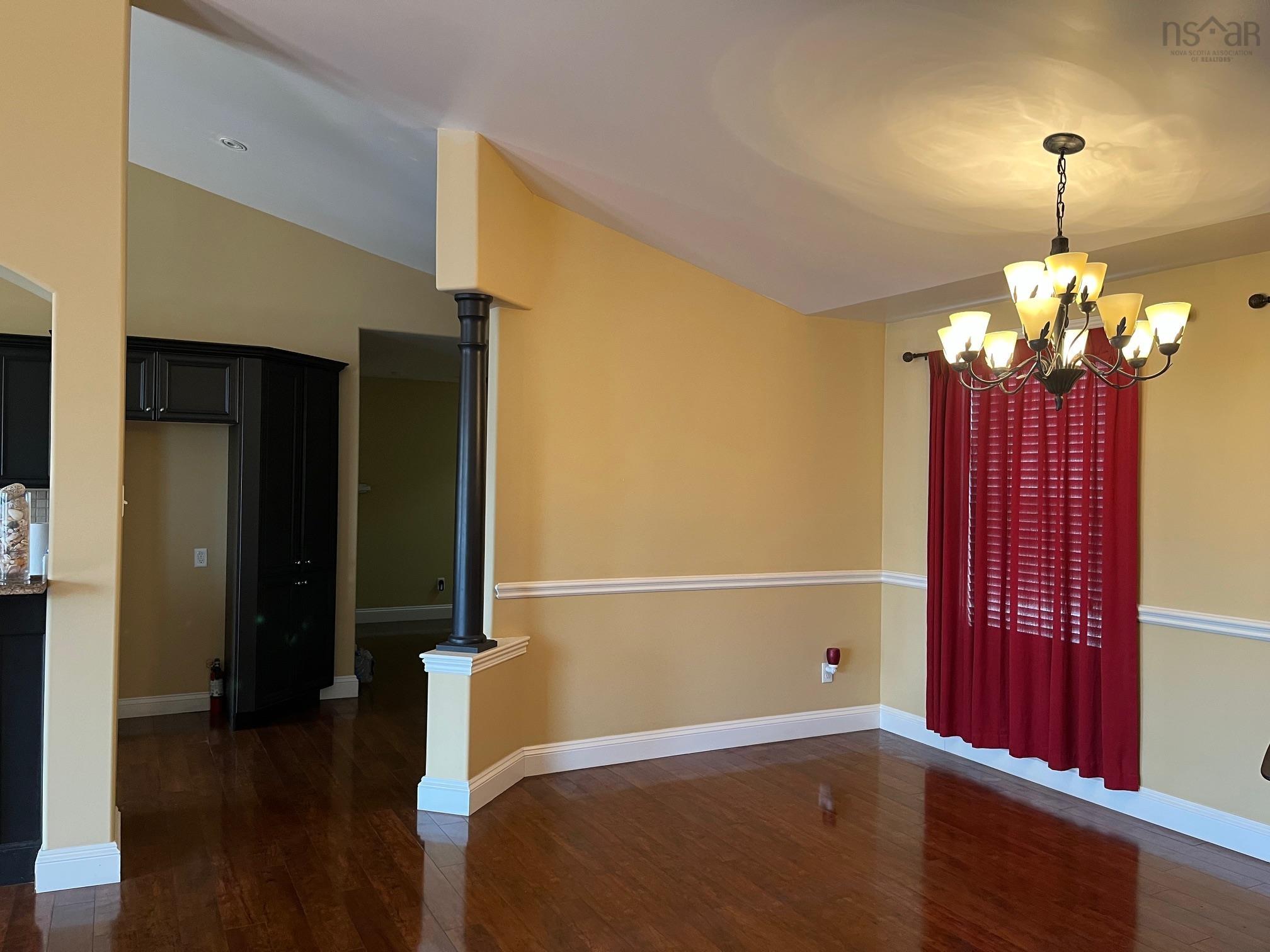 $650,000.00: 42 Rowan Avenue, New Glasgow