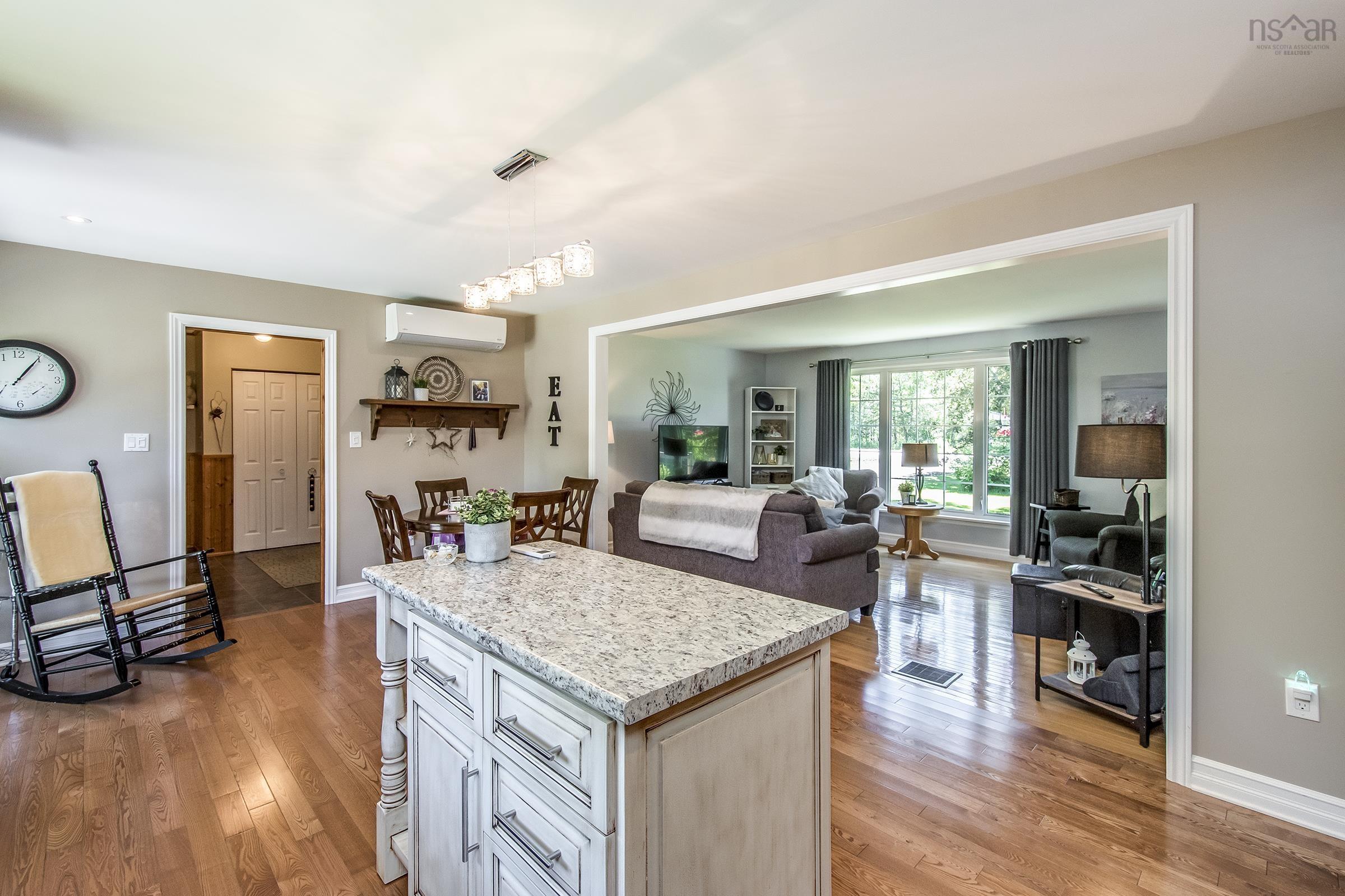 $539,900.00: 255 Virginia Road, Virginia East