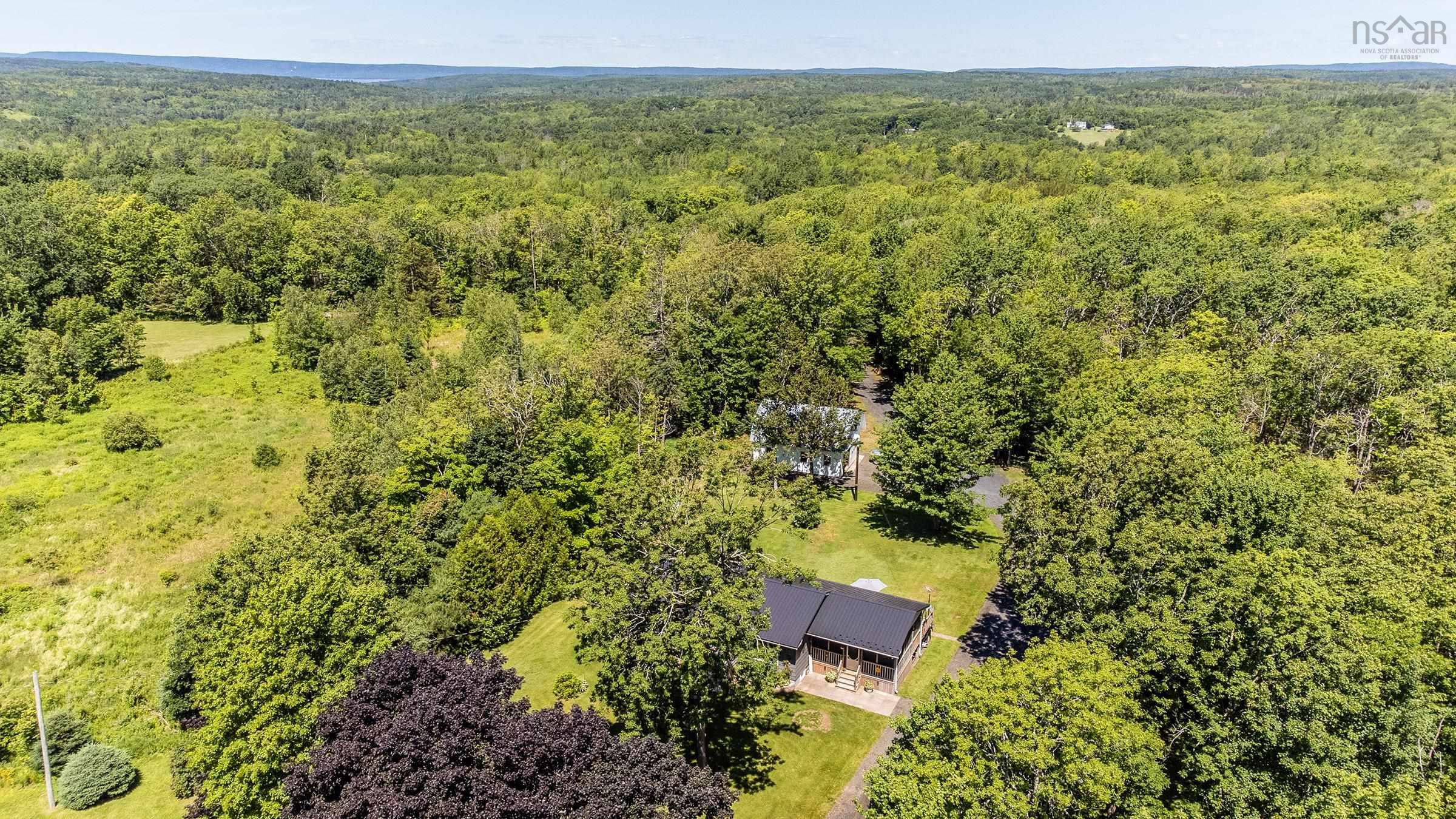 $539,900.00: 255 Virginia Road, Virginia East