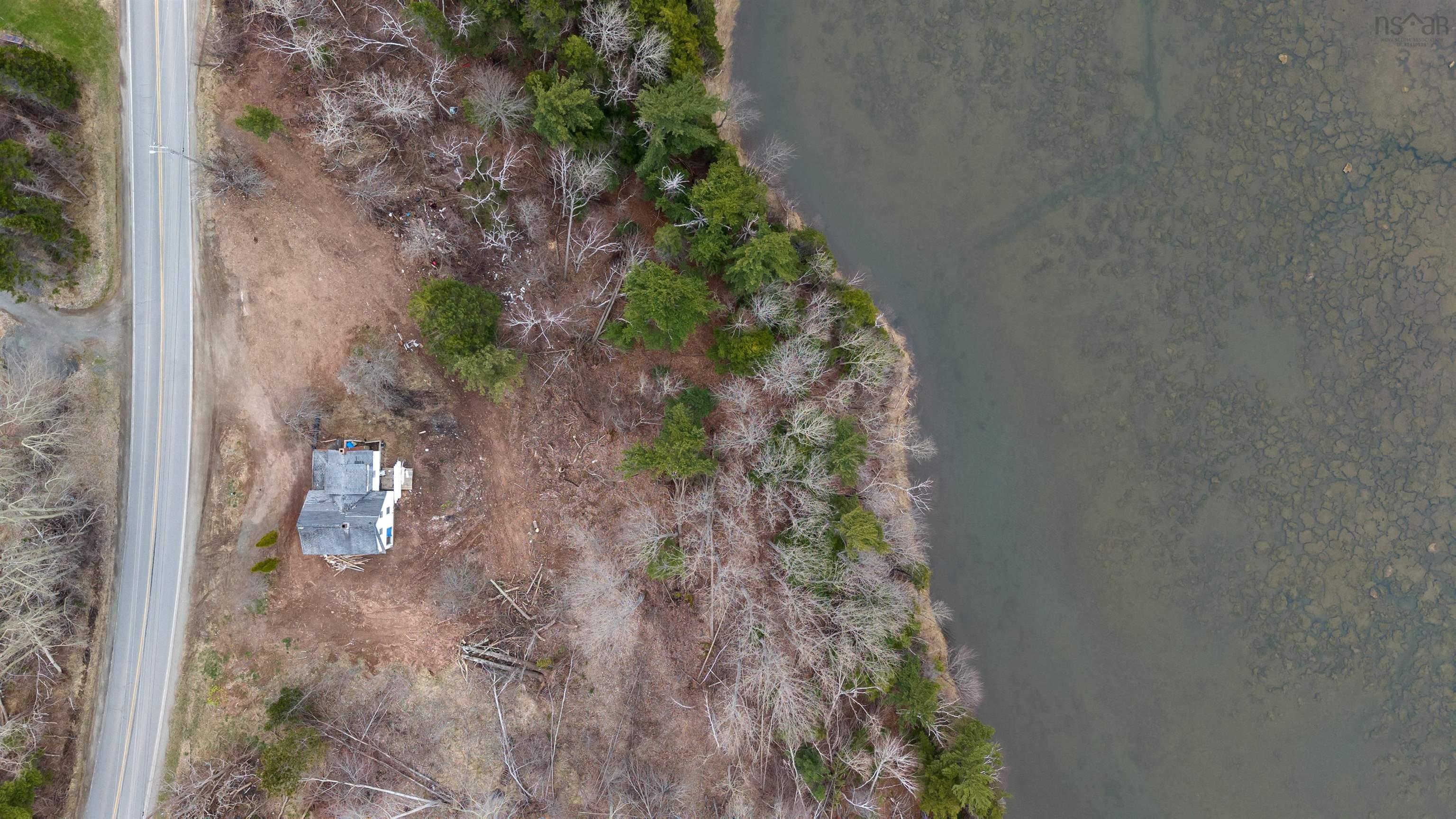 $199,900.00: 99 Shore Road, Sutherlands River