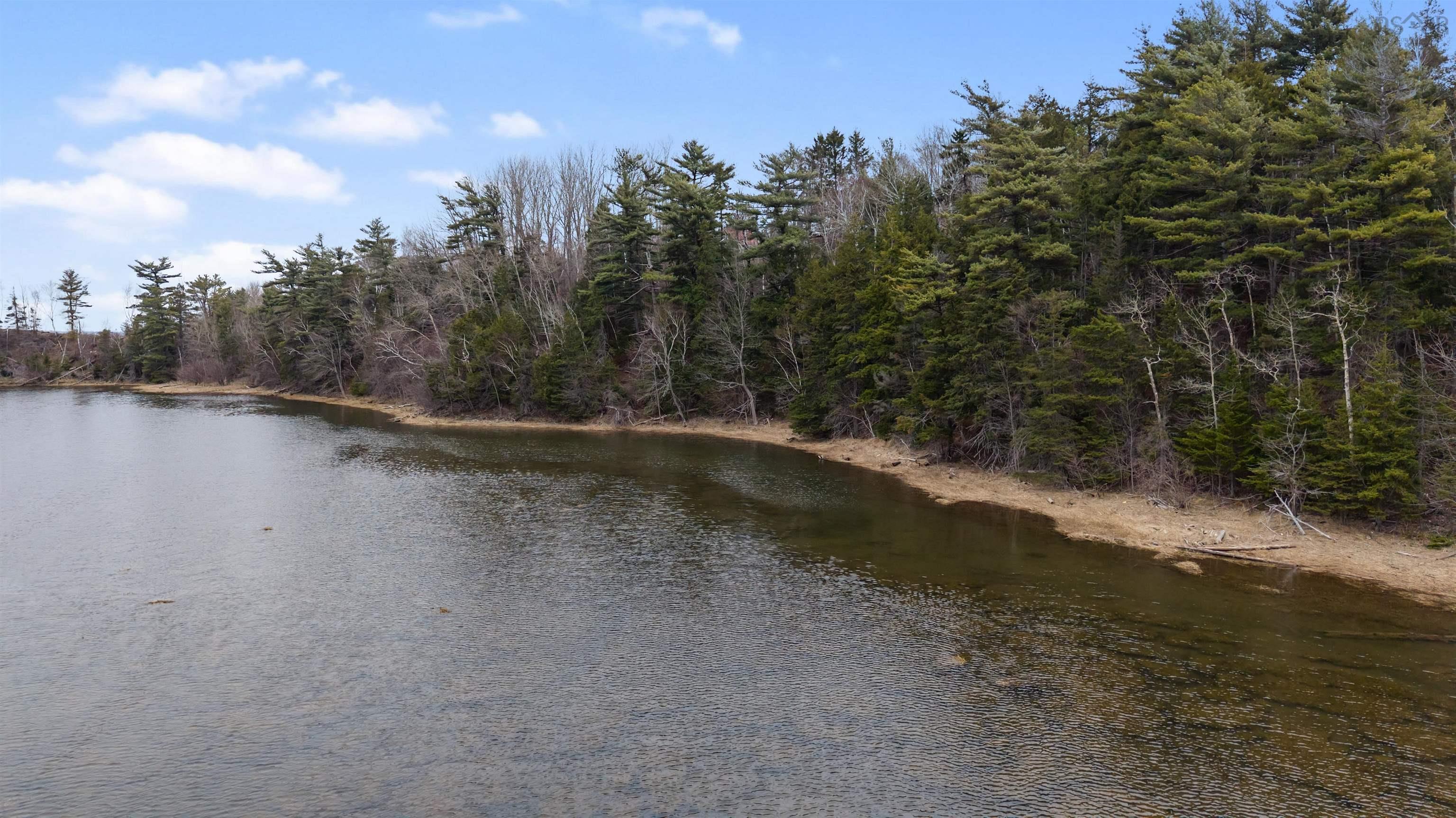 $199,900.00: 99 Shore Road, Sutherlands River