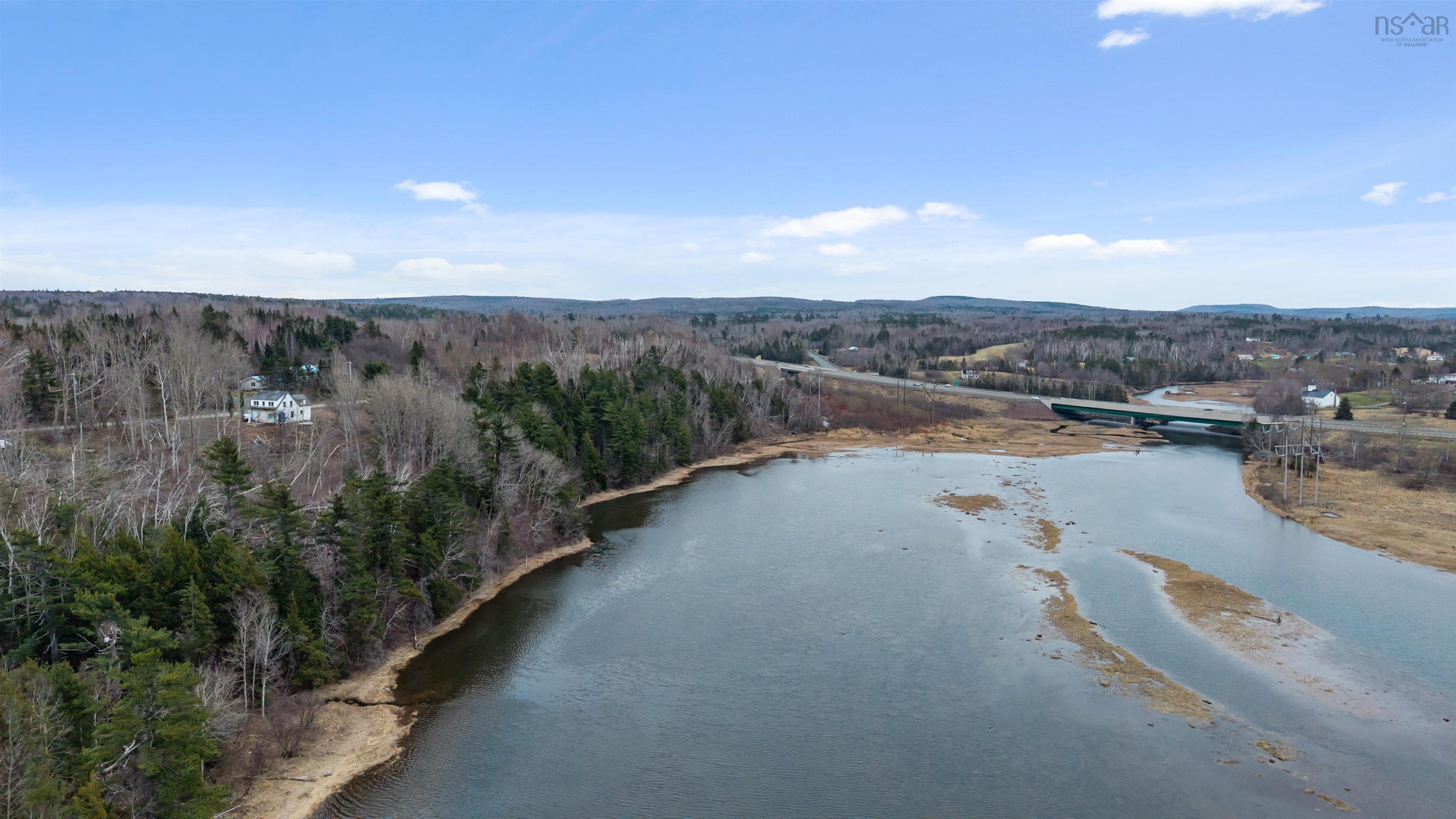 $199,900.00: 99 Shore Road, Sutherlands River