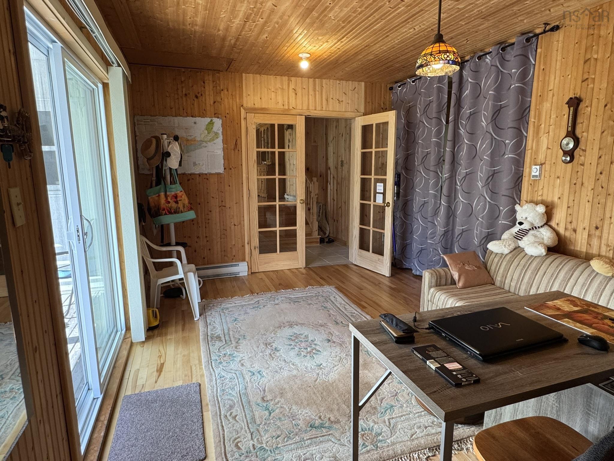 $299,500.00: 87 Somerset Drive, East Sable River