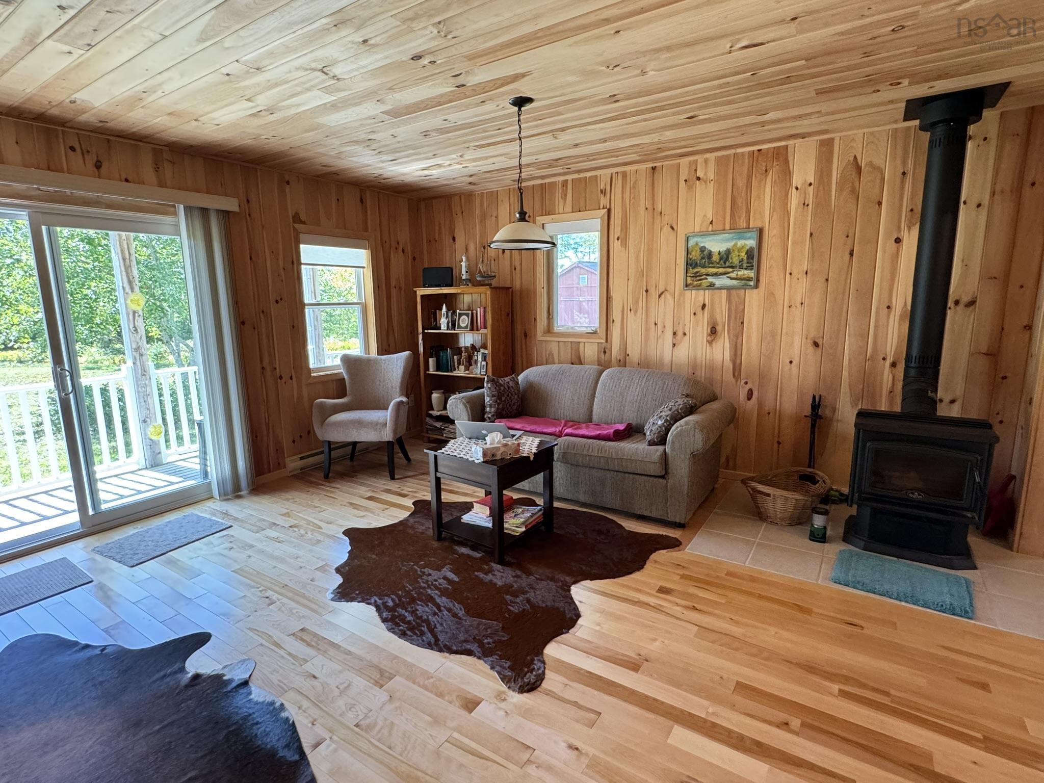 $299,500.00: 87 Somerset Drive, East Sable River