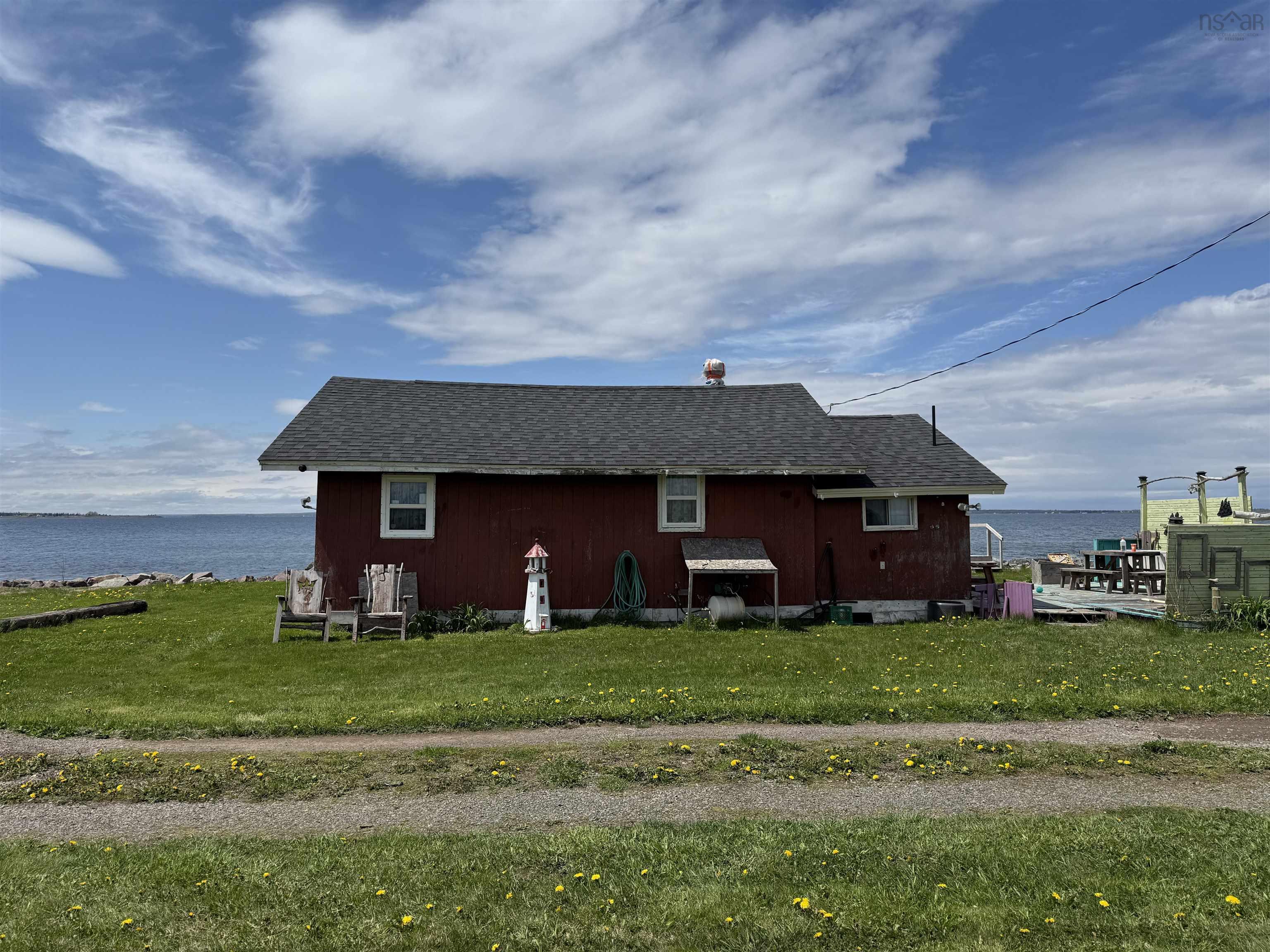 $249,900.00: 28 Quahog Lane, Brule Point