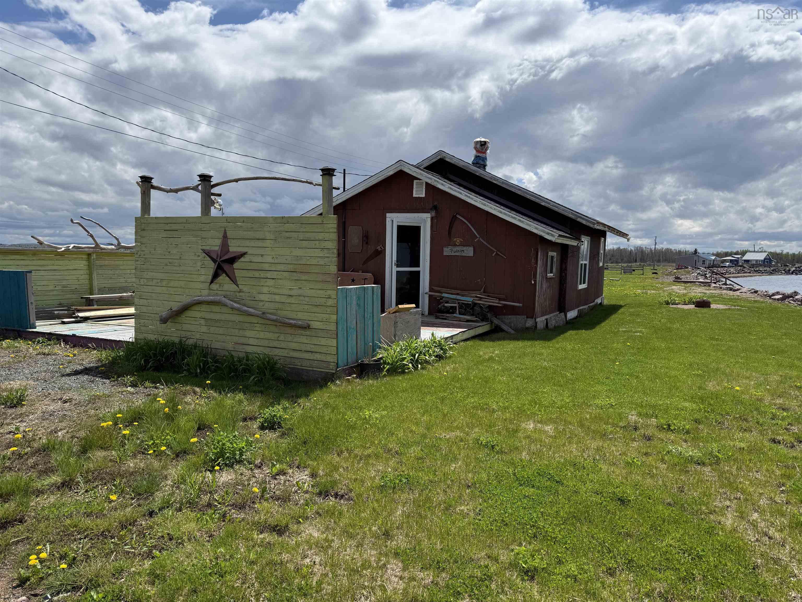 $249,900.00: 28 Quahog Lane, Brule Point