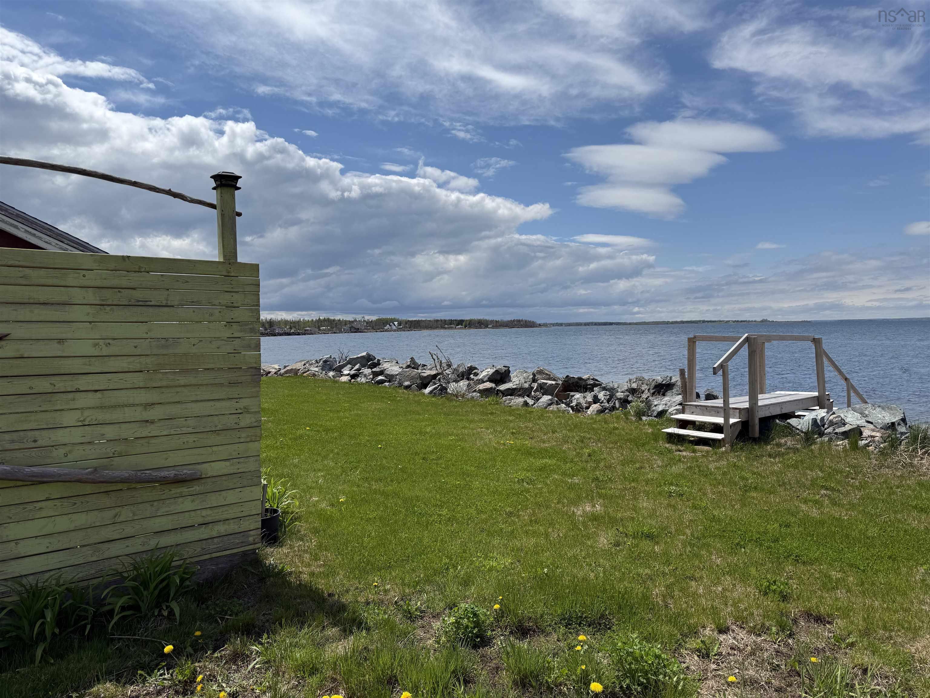 $249,900.00: 28 Quahog Lane, Brule Point