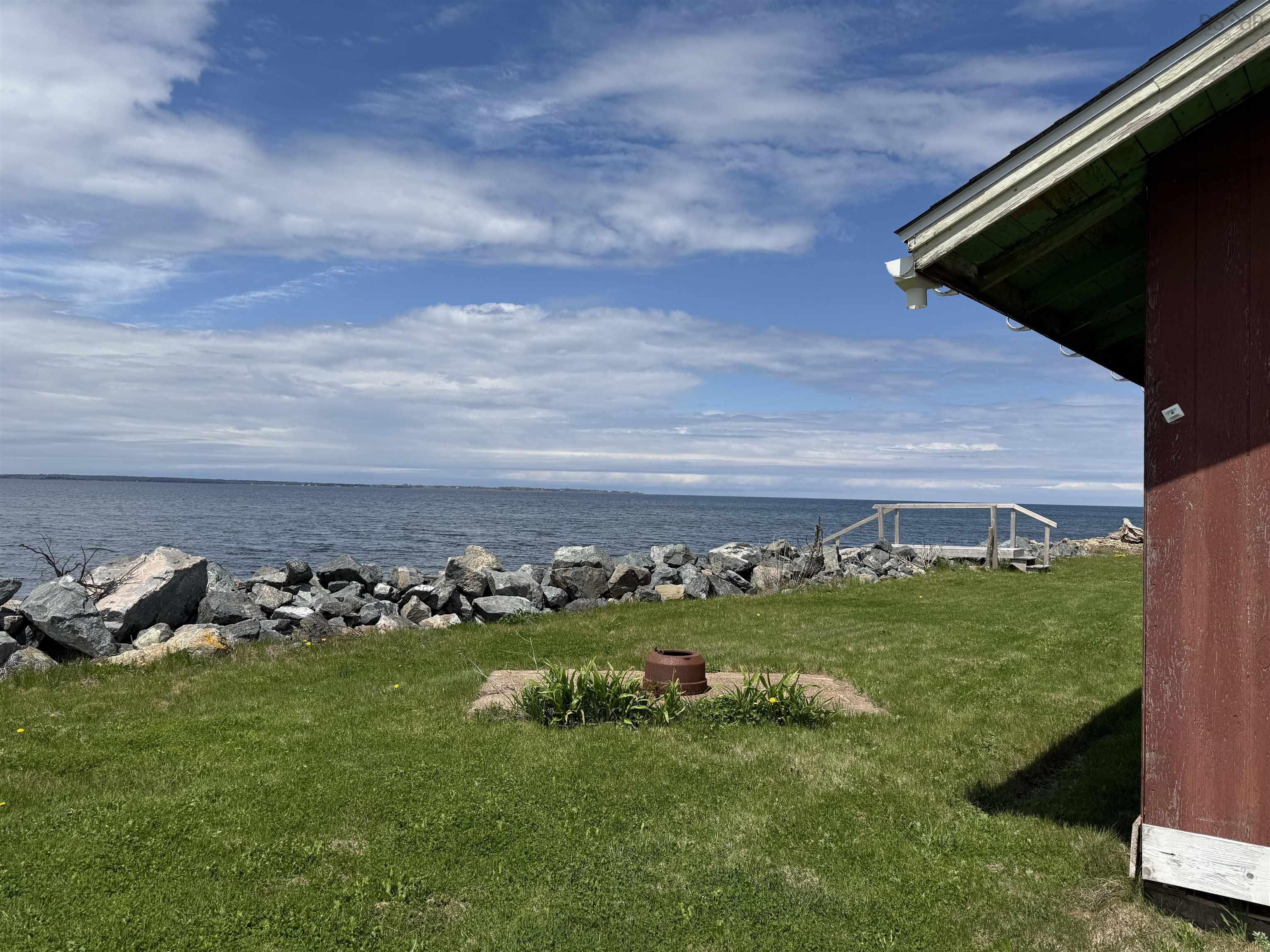 $249,900.00: 28 Quahog Lane, Brule Point