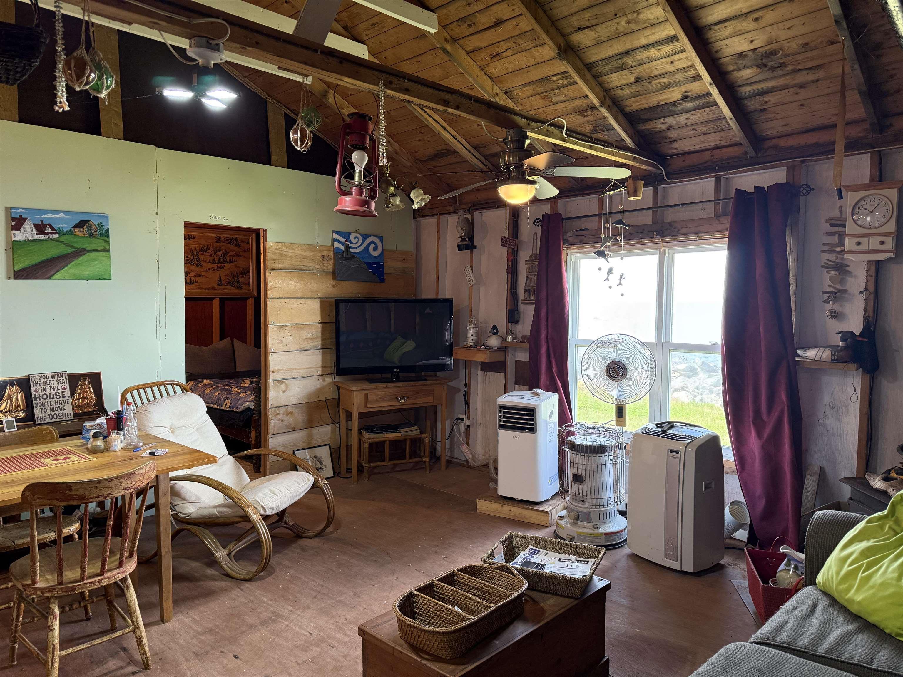 $249,900.00: 28 Quahog Lane, Brule Point