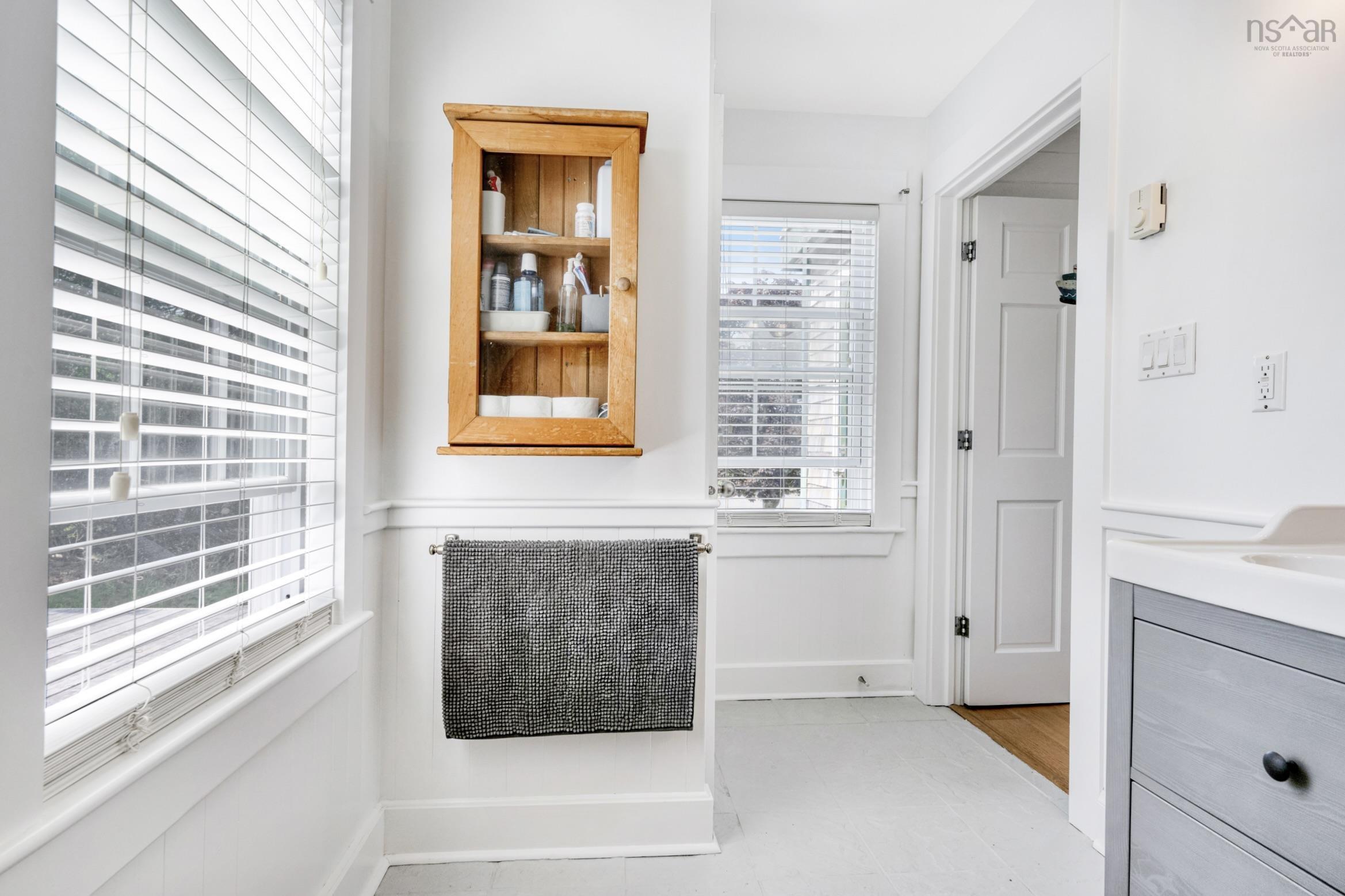 $525,000.00: 23 Ocean View Drive, Blue Rocks