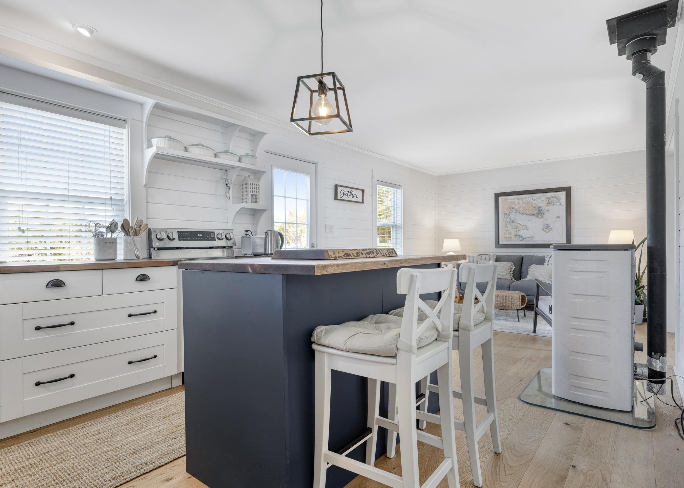 $525,000.00: 23 Ocean View Drive, Blue Rocks