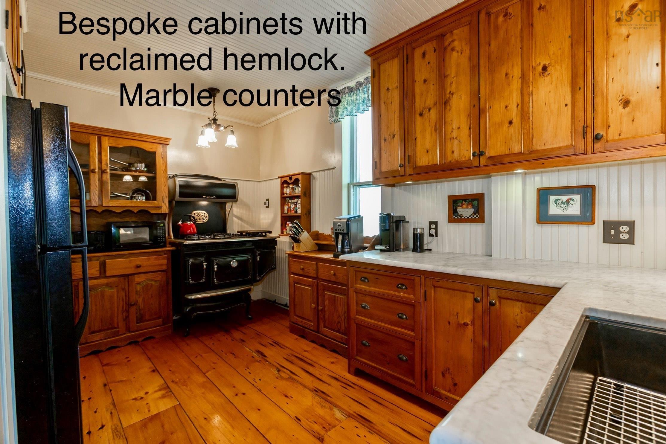 $789,000.00: 5287 Granville Road, Granville Ferry