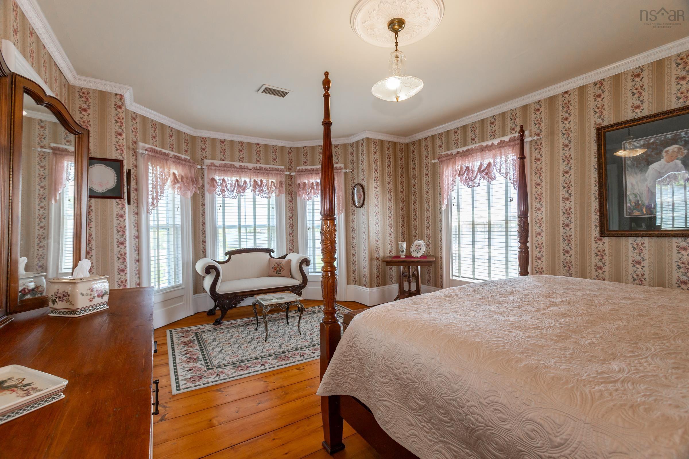 $789,000.00: 5287 Granville Road, Granville Ferry