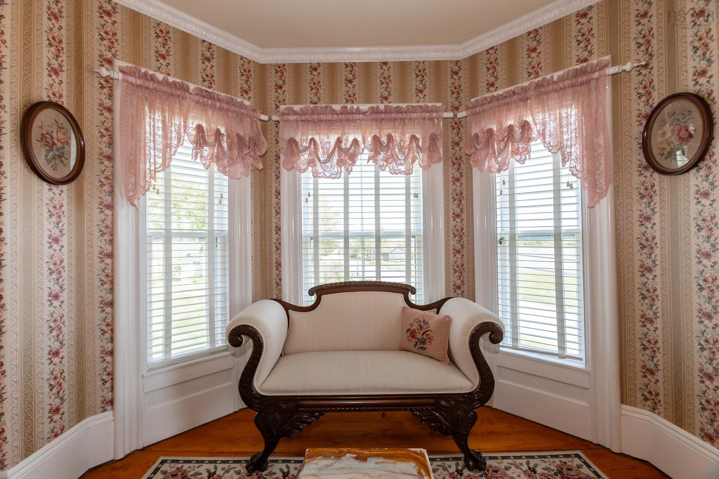 $789,000.00: 5287 Granville Road, Granville Ferry