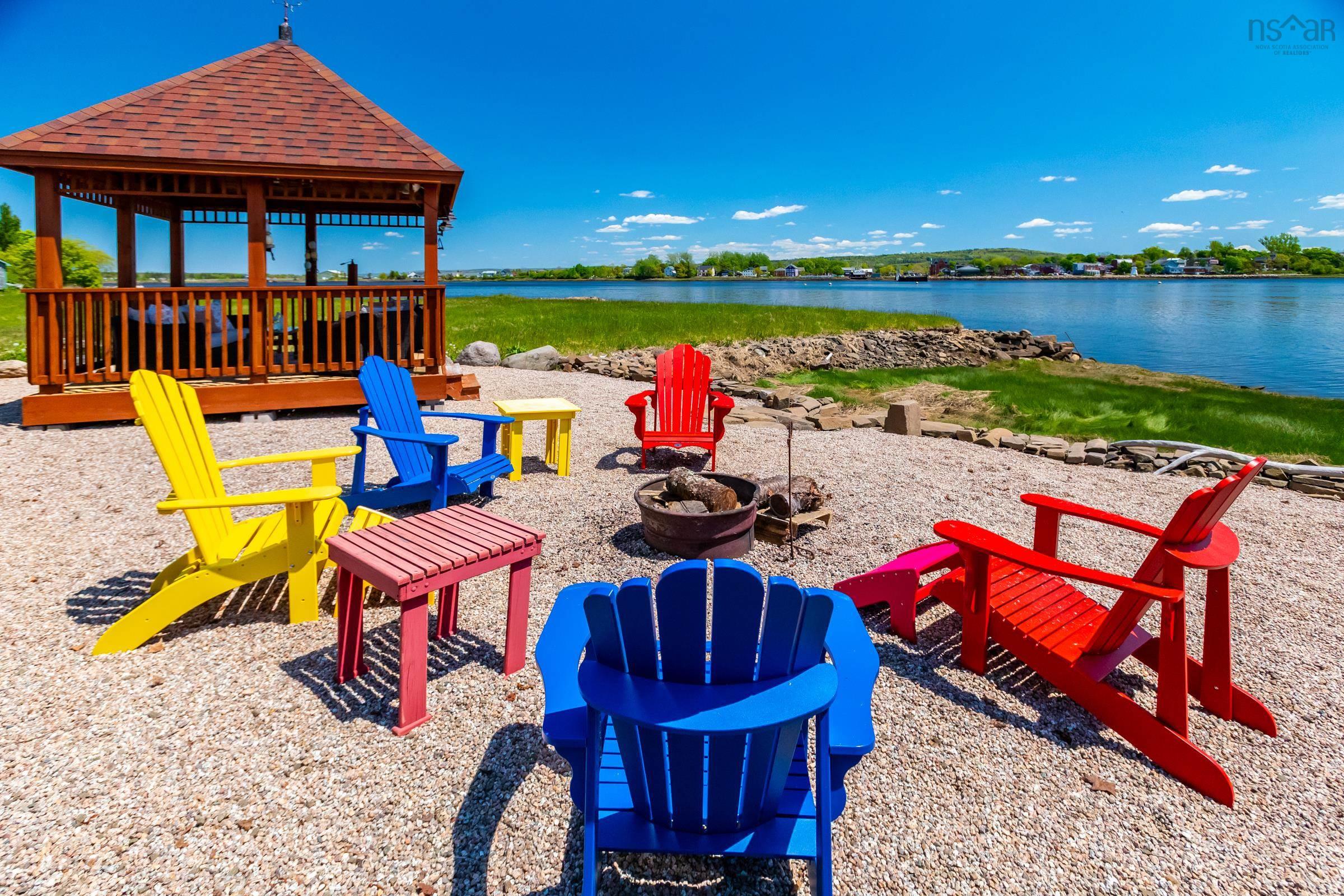 $789,000.00: 5287 Granville Road, Granville Ferry