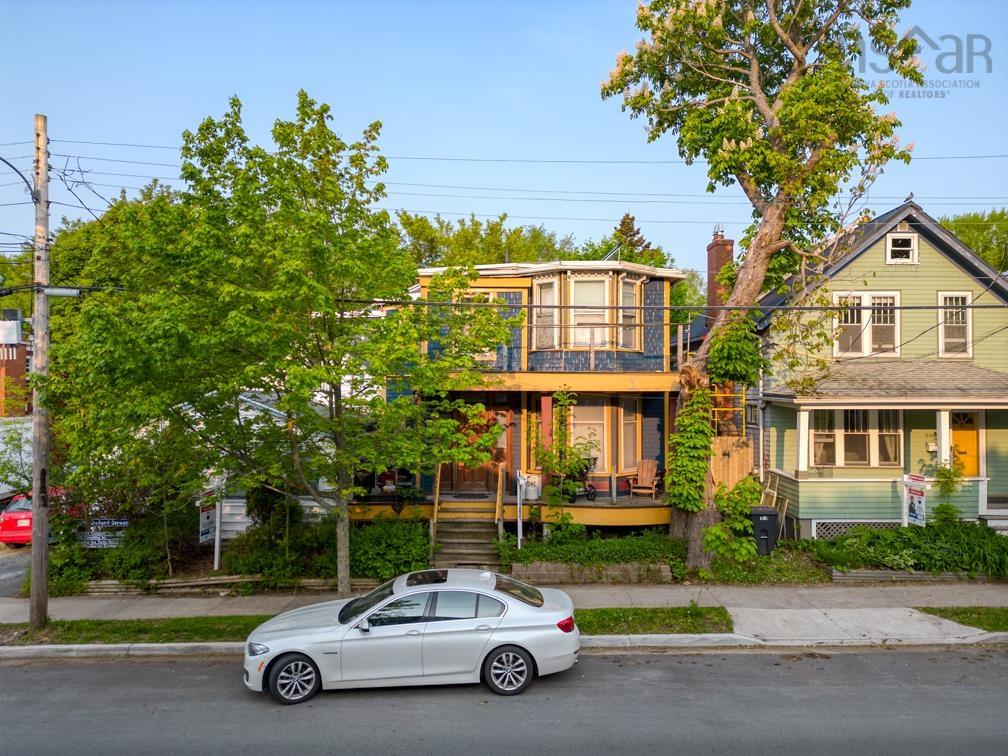 2070/2072 Oxford Street, Halifax, NS (MLS 202513600)