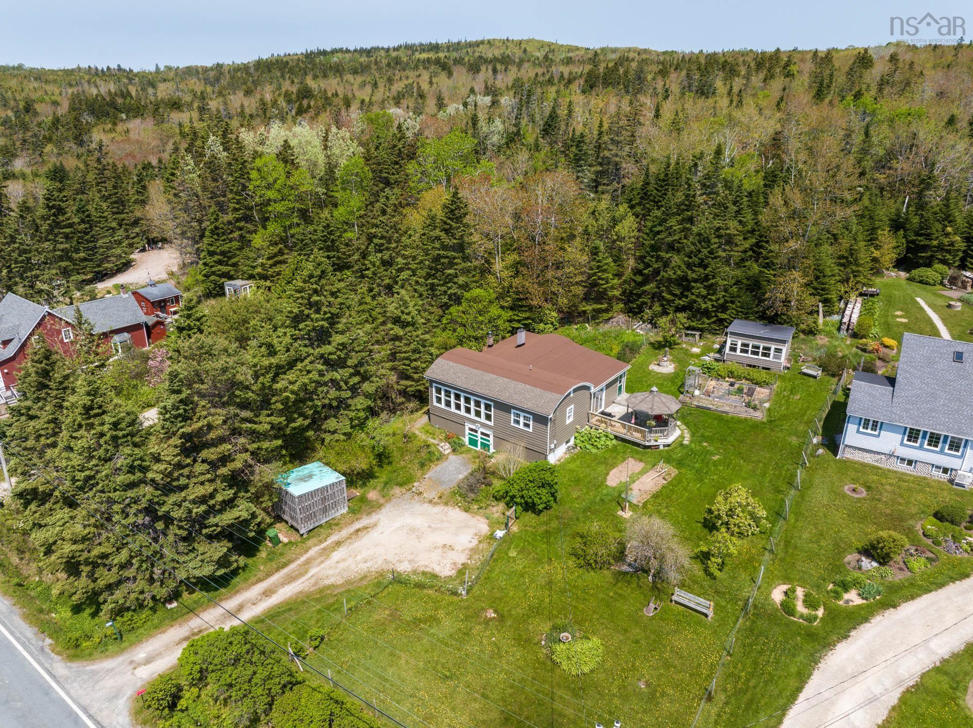 9199 St Margarets Bay Road, Queensland, NS (MLS® 202513813) | Queensland Real Estate | RE/MAX Halifax