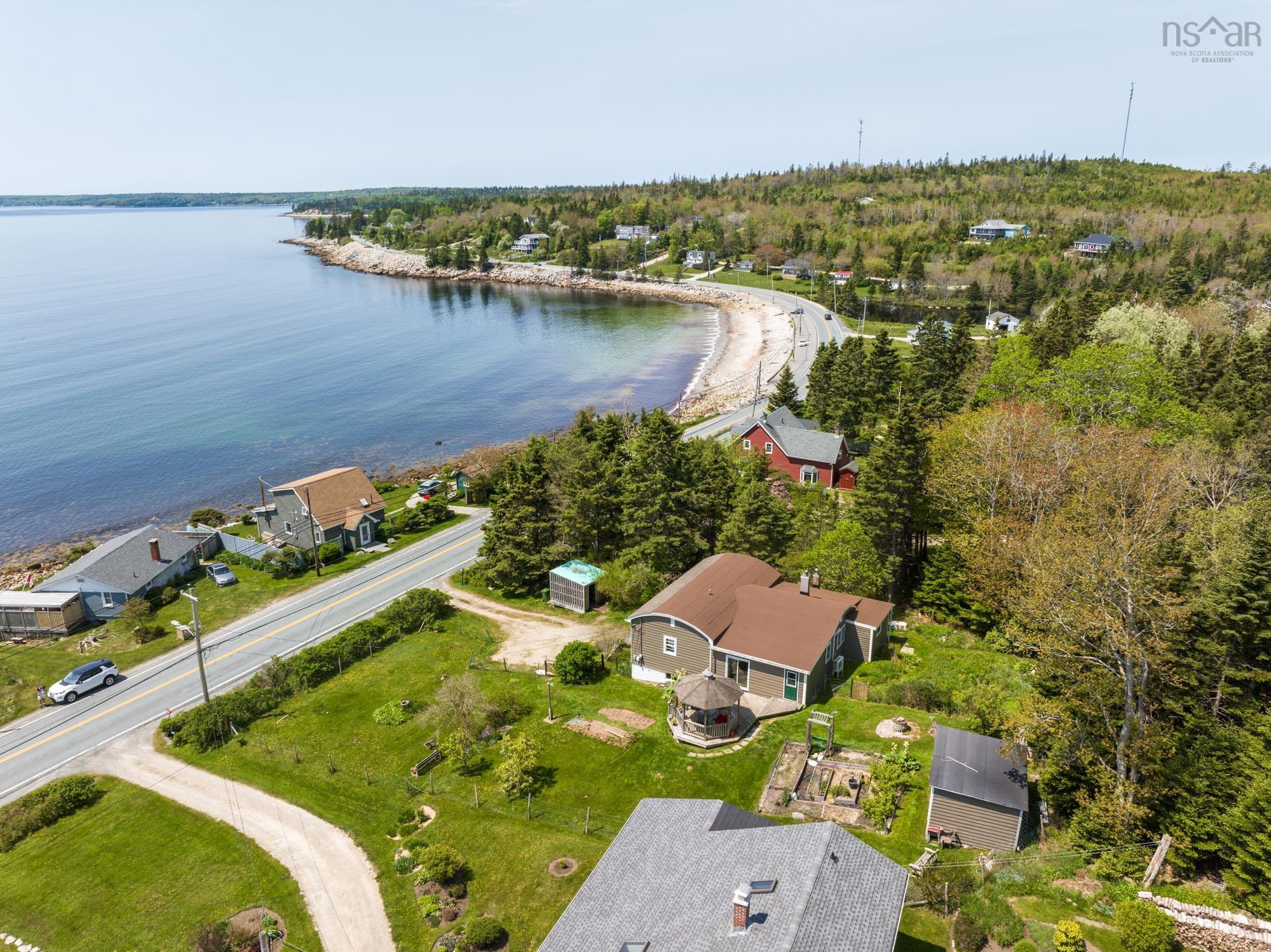 9199 St Margarets Bay Road, Queensland, NS (MLS 202513813)