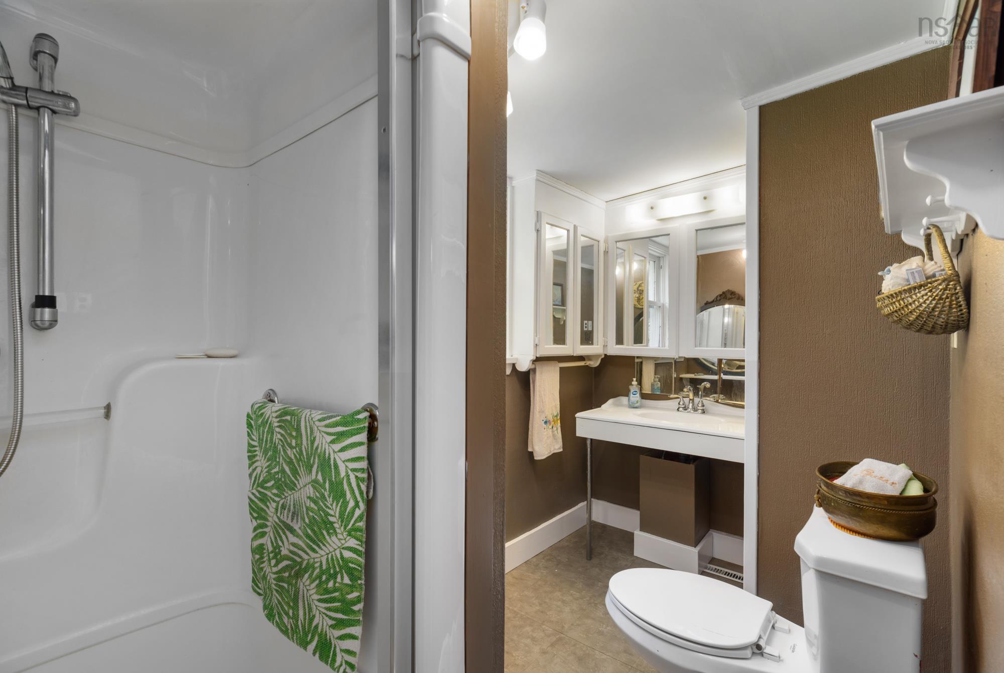 9199 St Margarets Bay Road, Queensland, NS (MLS 202513813)