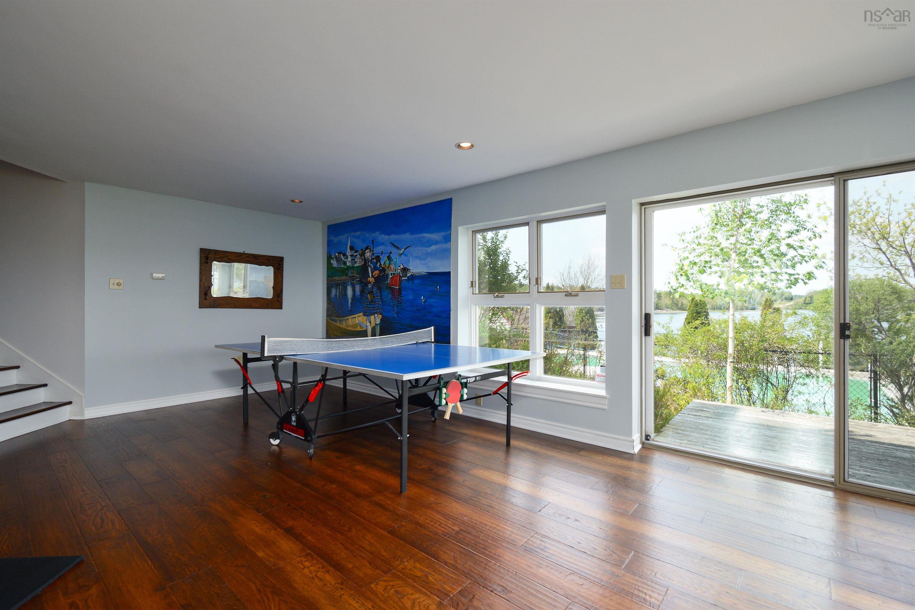 $4,175,000.00: 2641 West Bay Road, Dundee