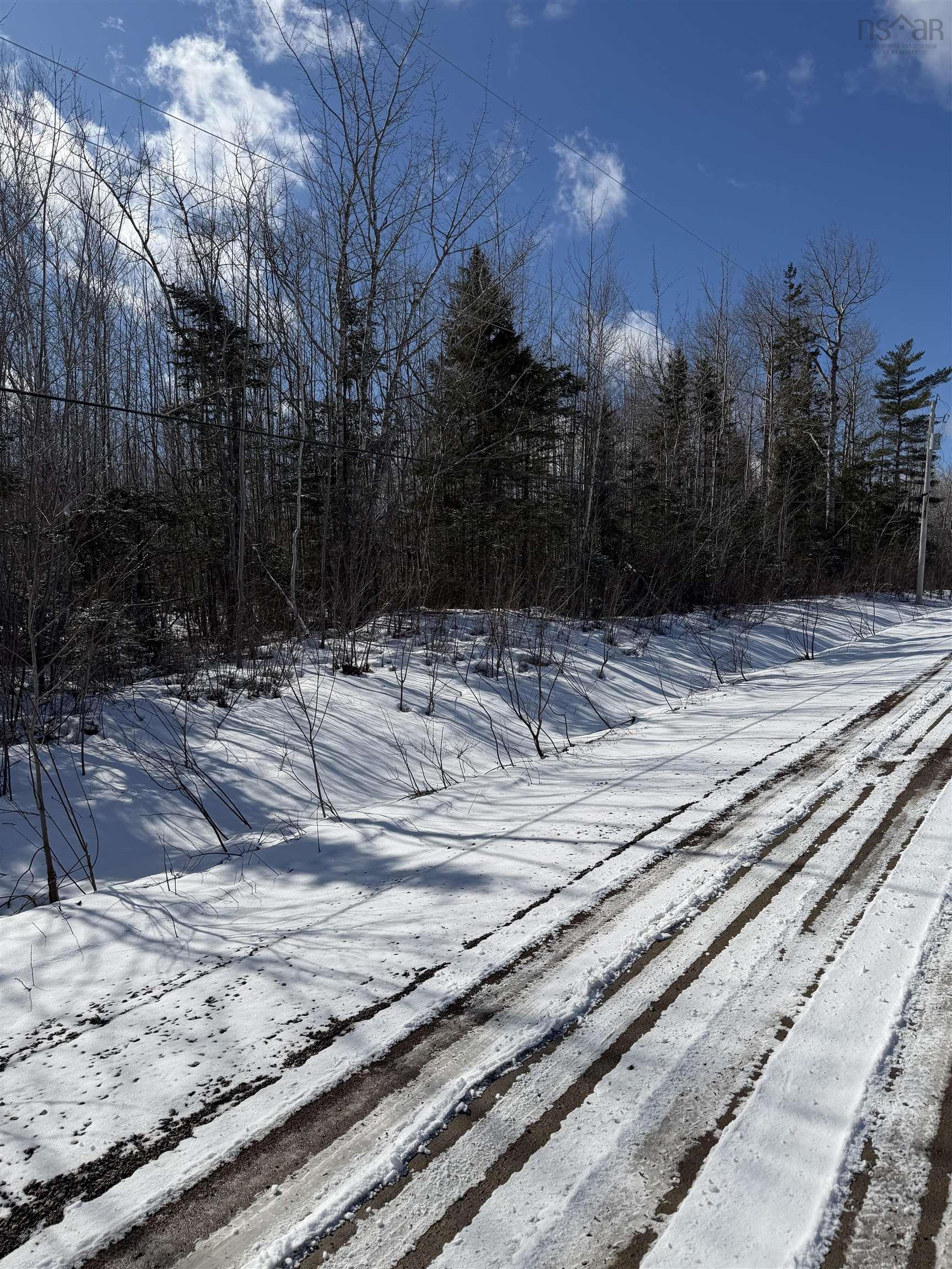 $84,990.00: 78 Acres Lake Road, French River