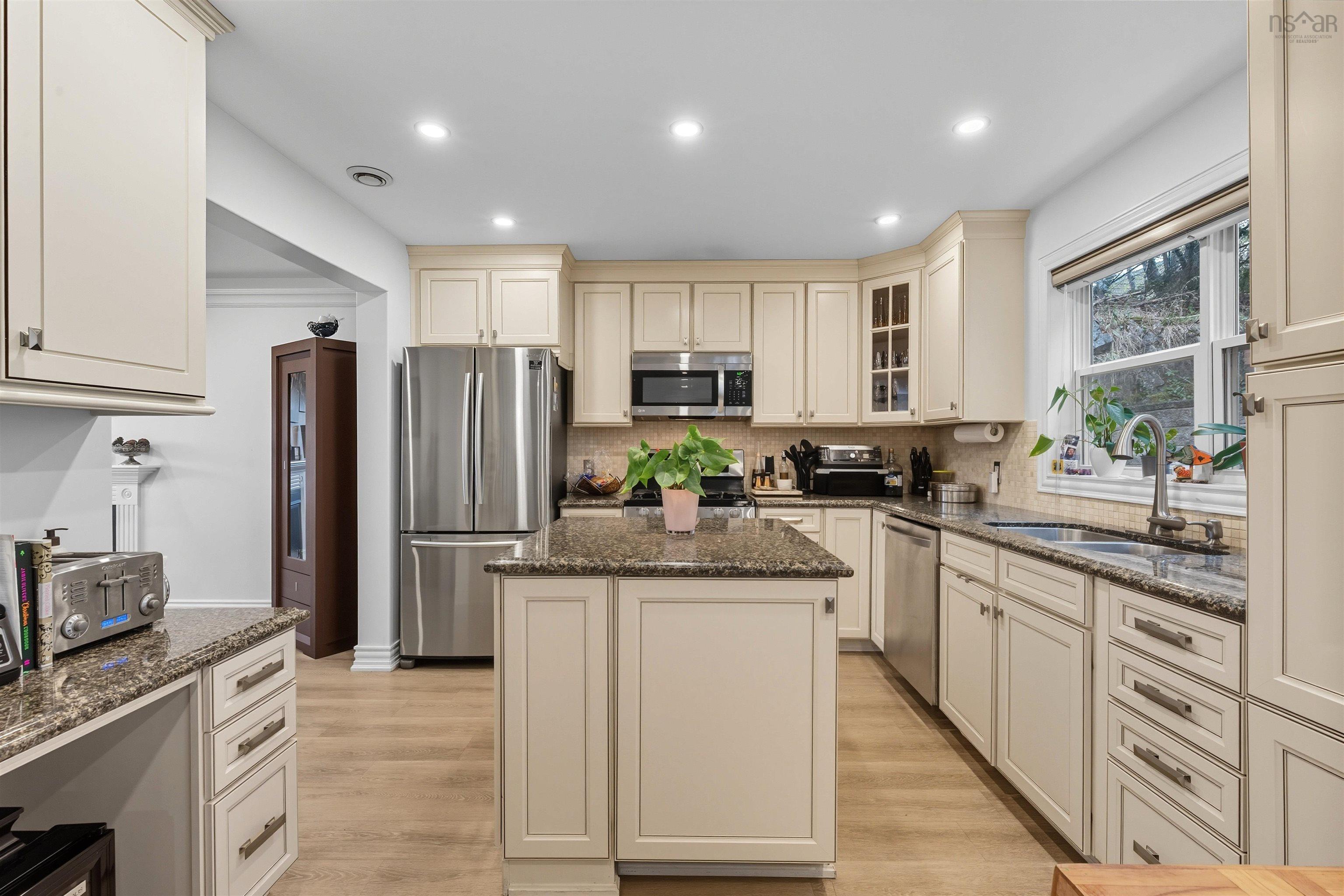 $829,900.00: 55 Donaldson Avenue, Halifax