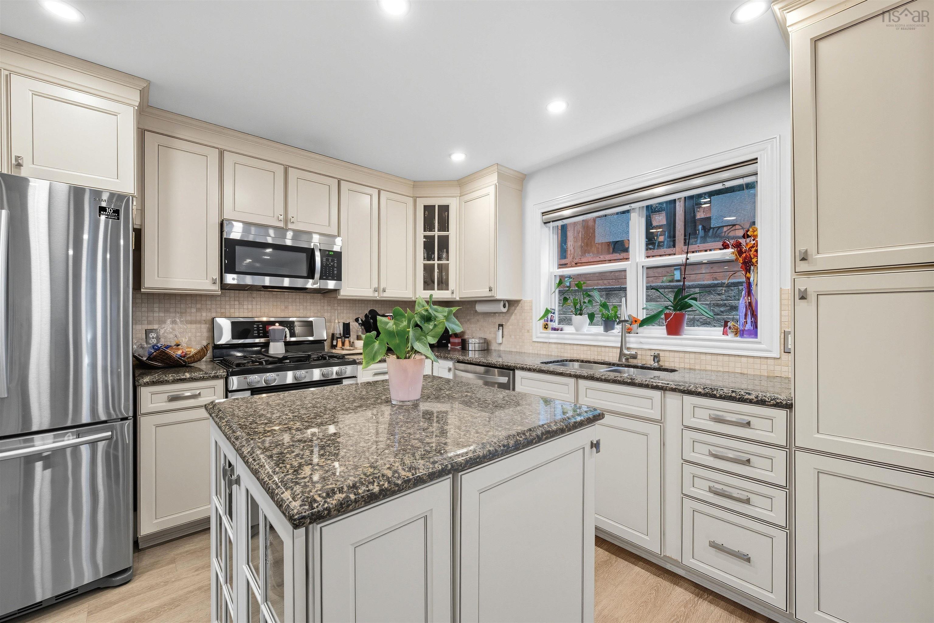 $829,900.00: 55 Donaldson Avenue, Halifax