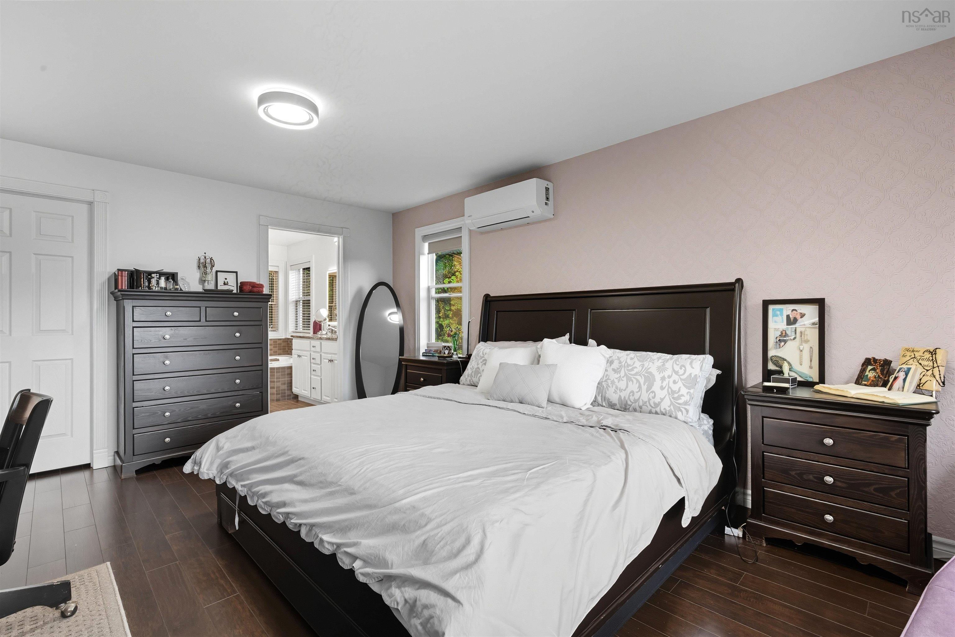 $829,900.00: 55 Donaldson Avenue, Halifax