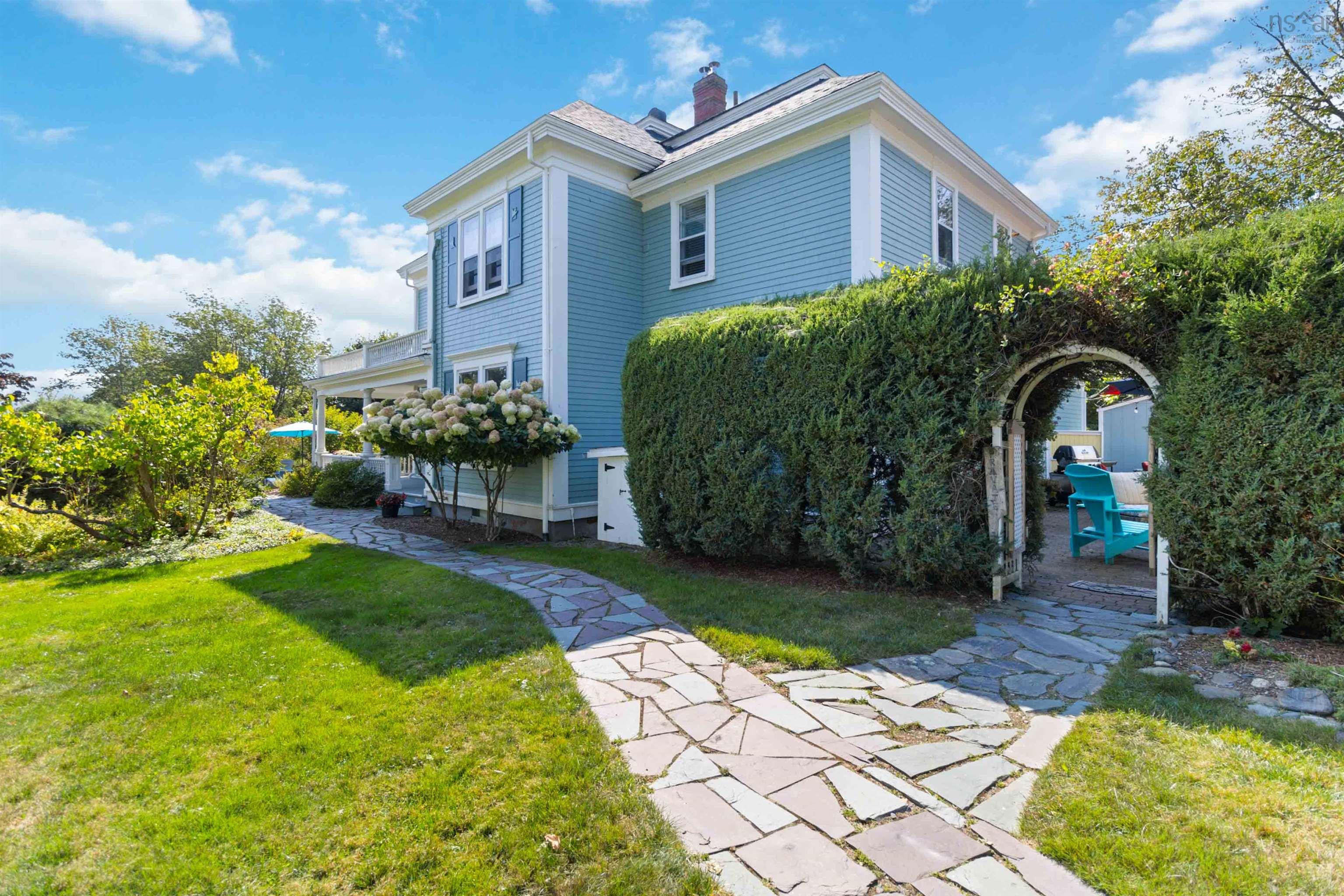 $1,399,000.00: 66 McDonald Street, Lunenburg