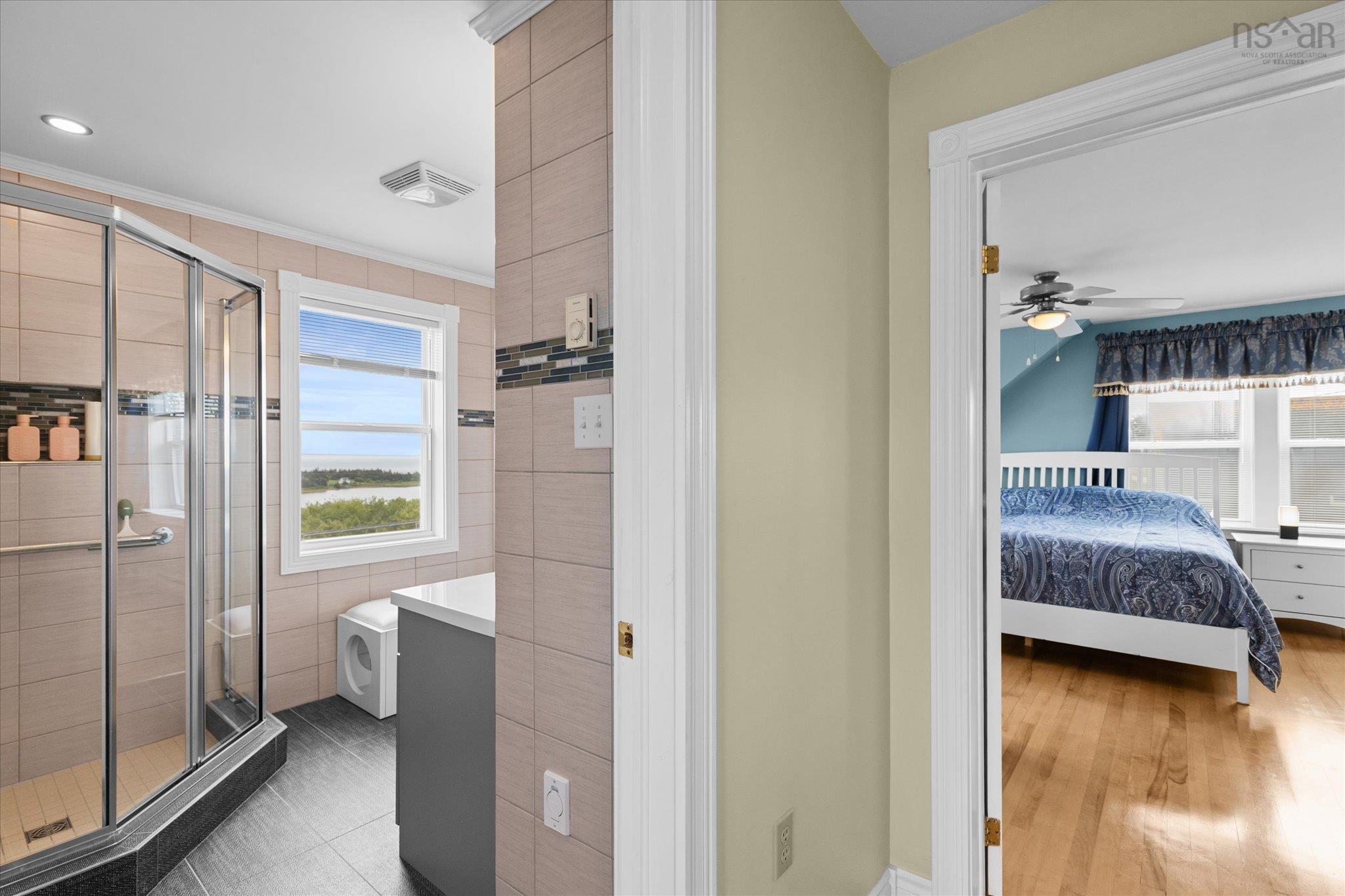 $499,500.00: 3384 Sandy Point Road, Jordan Bay