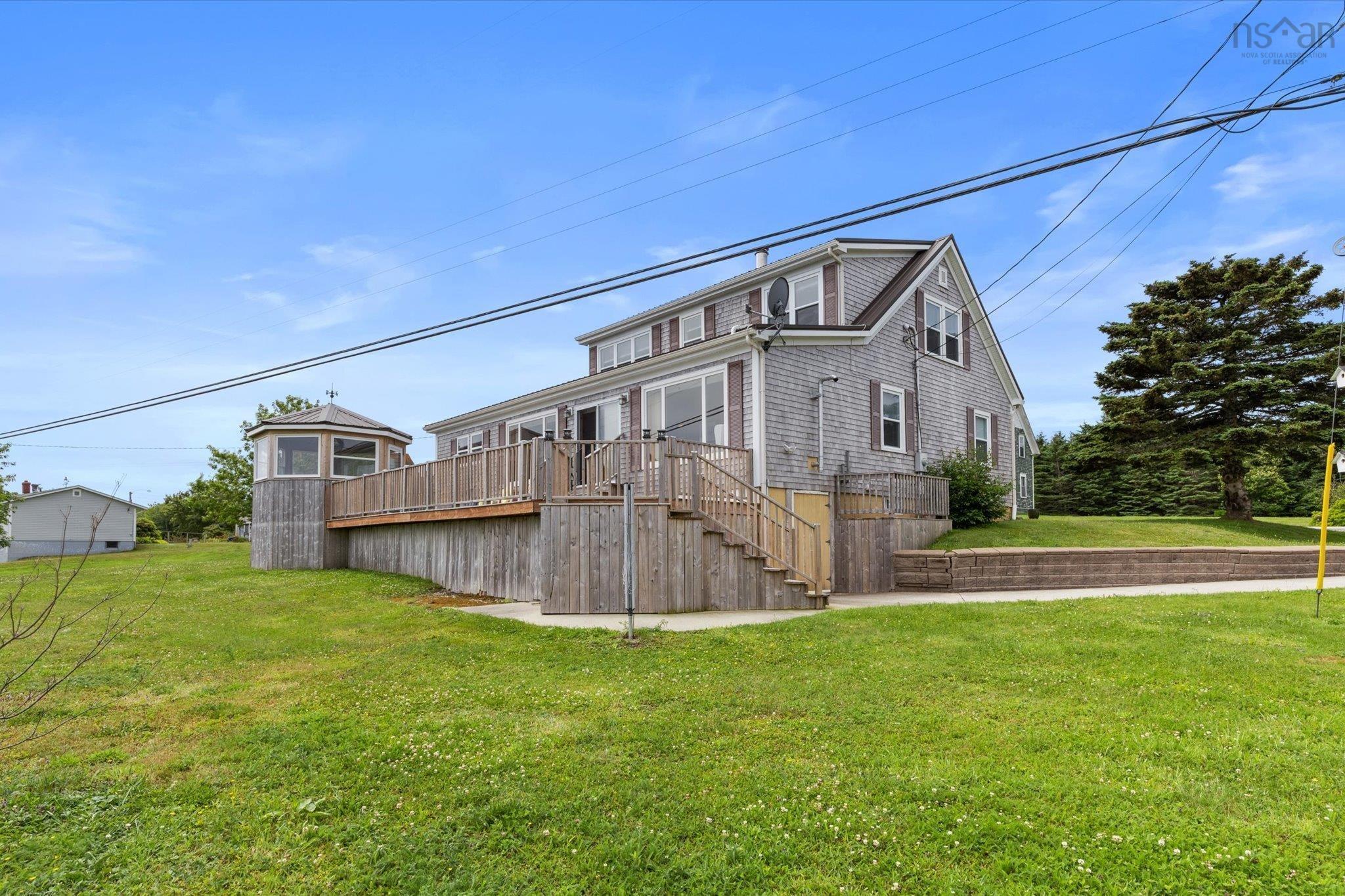 $499,500.00: 3384 Sandy Point Road, Jordan Bay