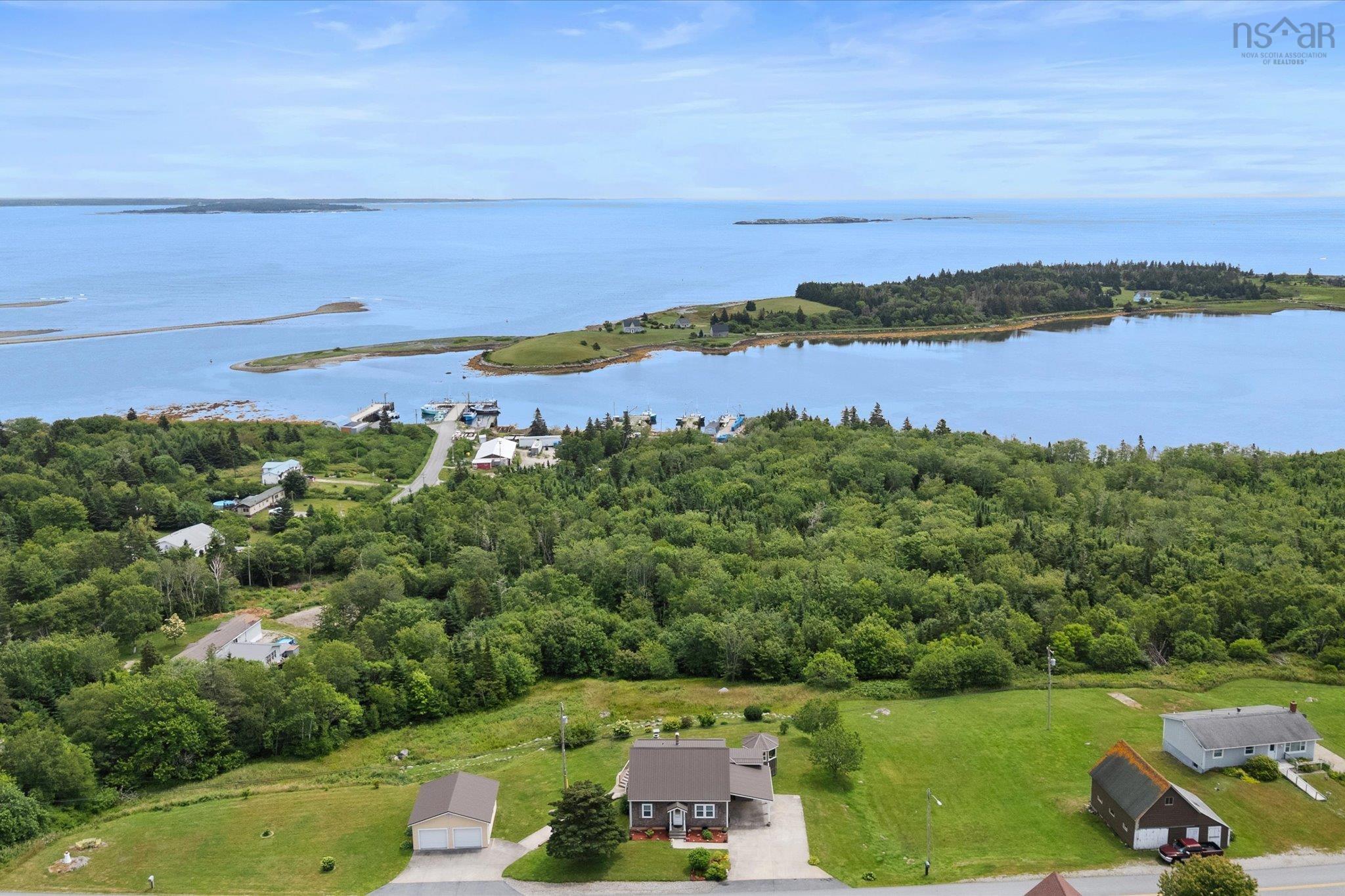 $499,500.00: 3384 Sandy Point Road, Jordan Bay