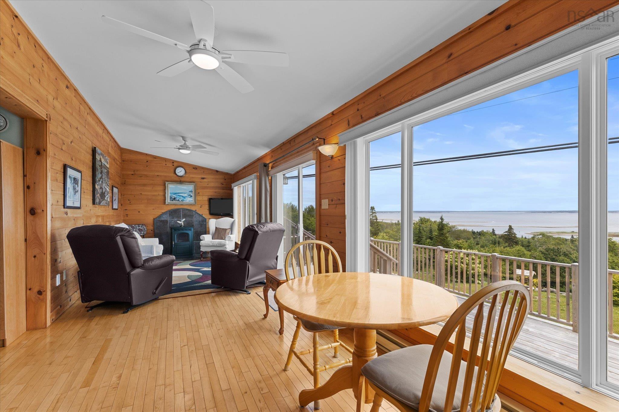 $499,500.00: 3384 Sandy Point Road, Jordan Bay