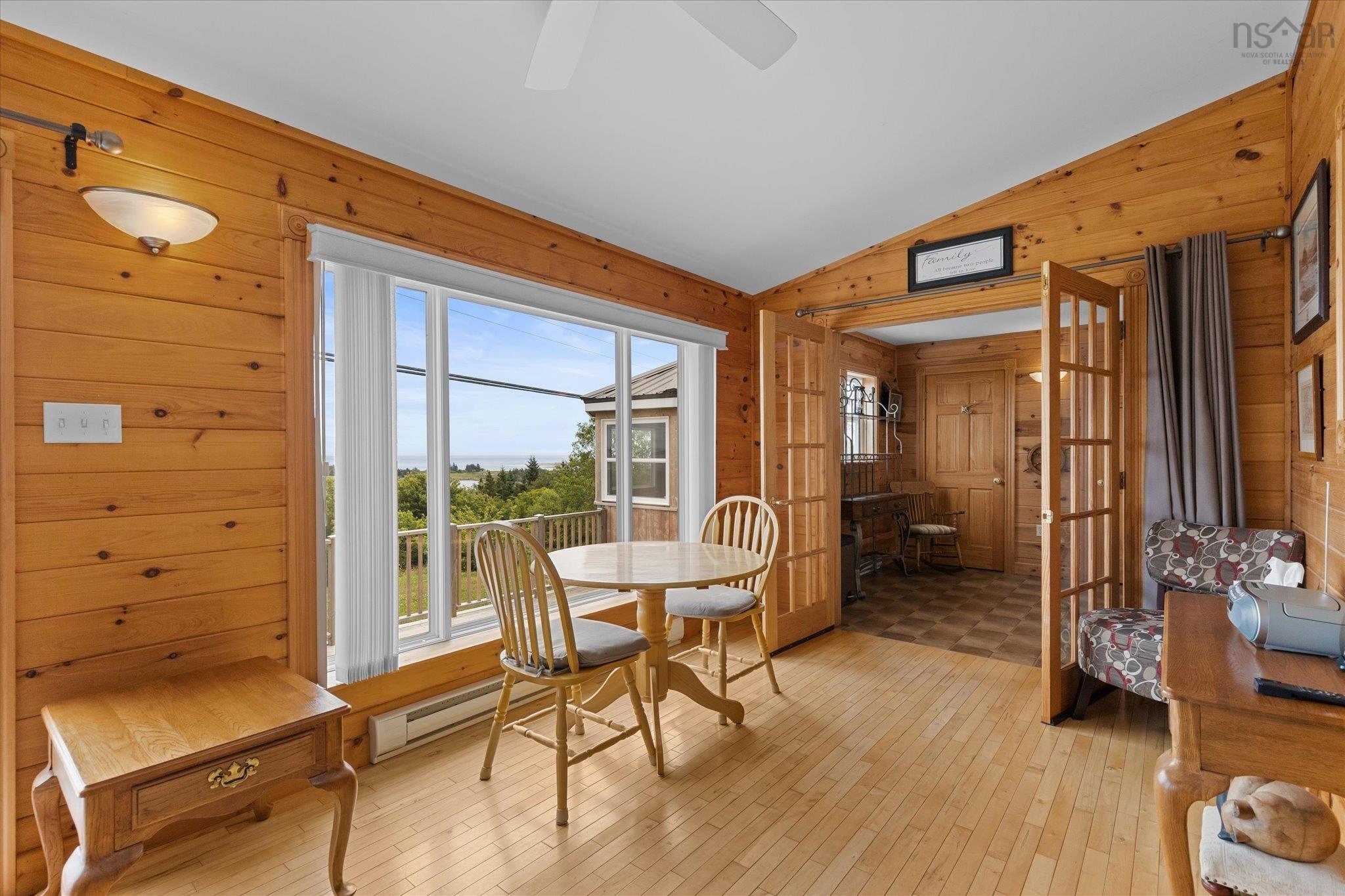 $499,500.00: 3384 Sandy Point Road, Jordan Bay