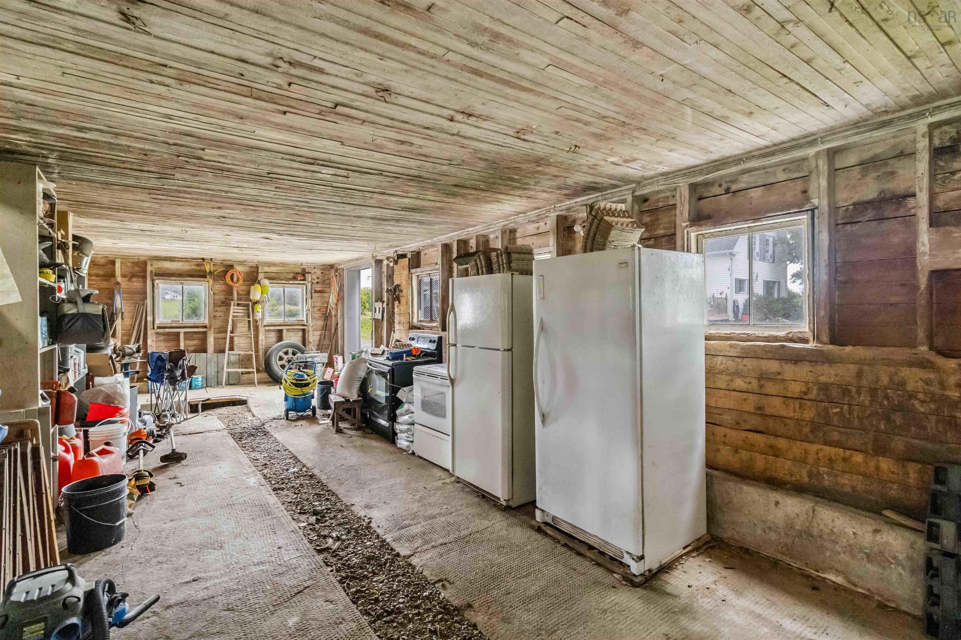 $549,900.00: 417 Penney Road, Upper Northfield