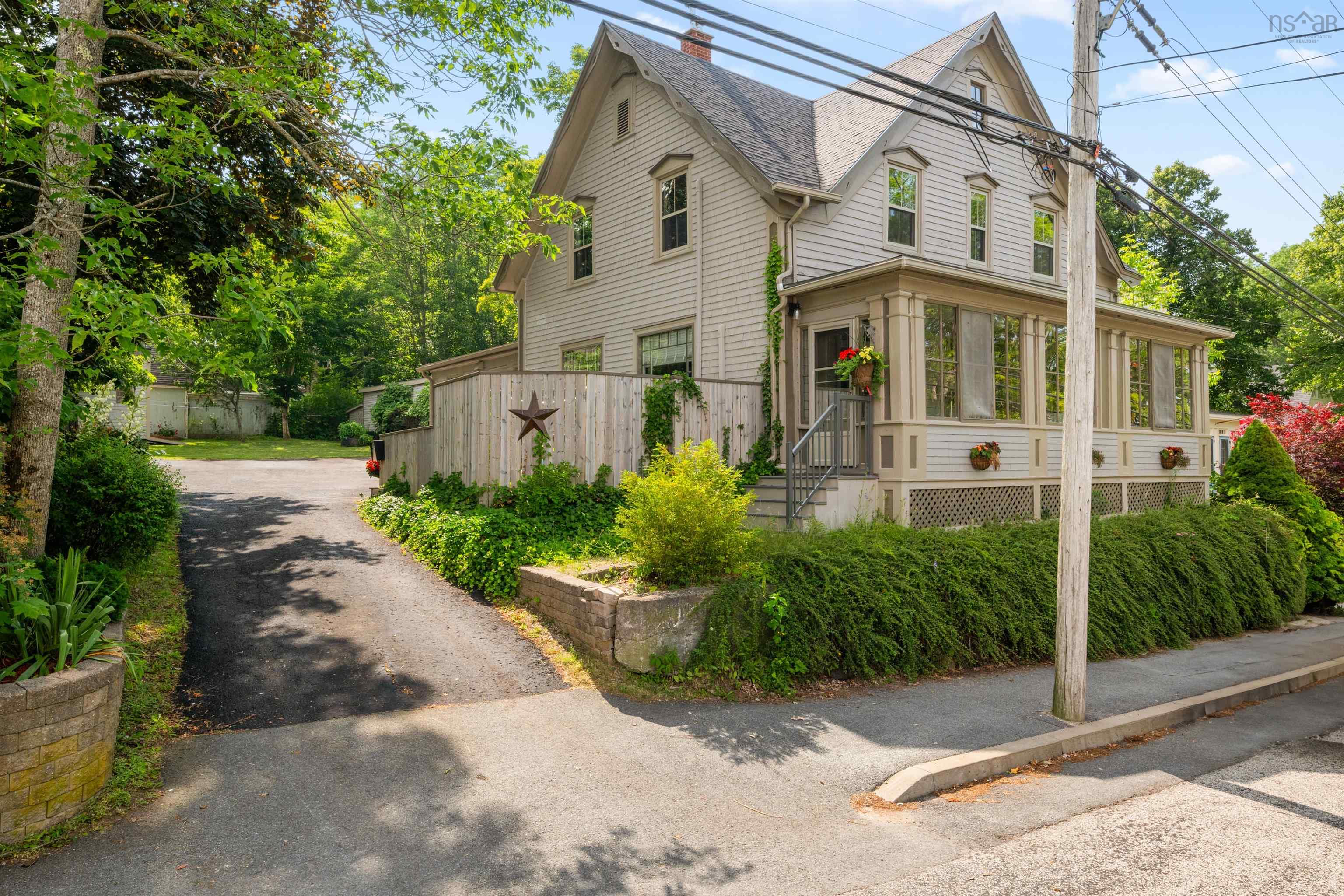 $579,900.00: 153 Pleasant Street, Bridgewater