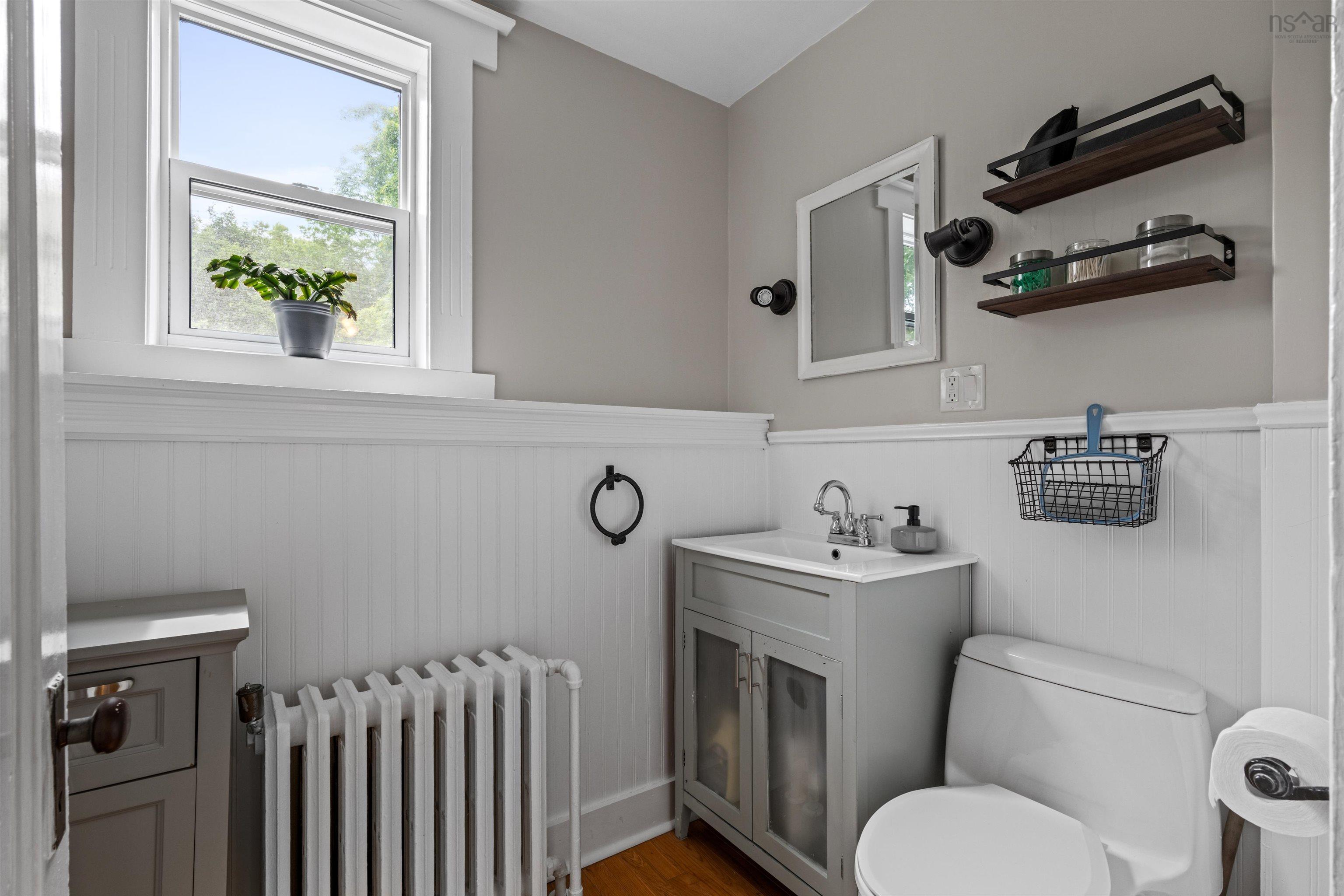 $579,900.00: 153 Pleasant Street, Bridgewater