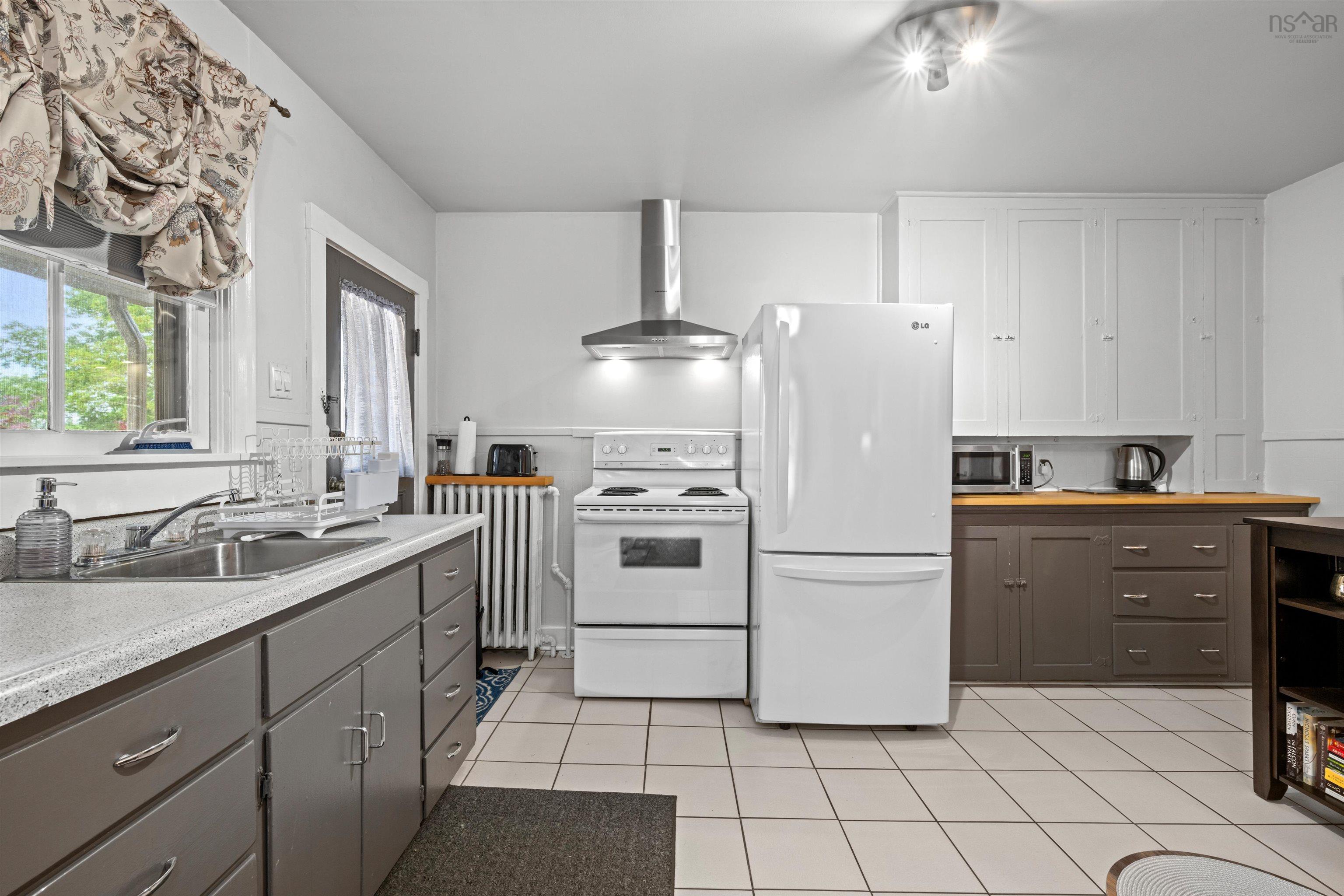 $579,900.00: 153 Pleasant Street, Bridgewater