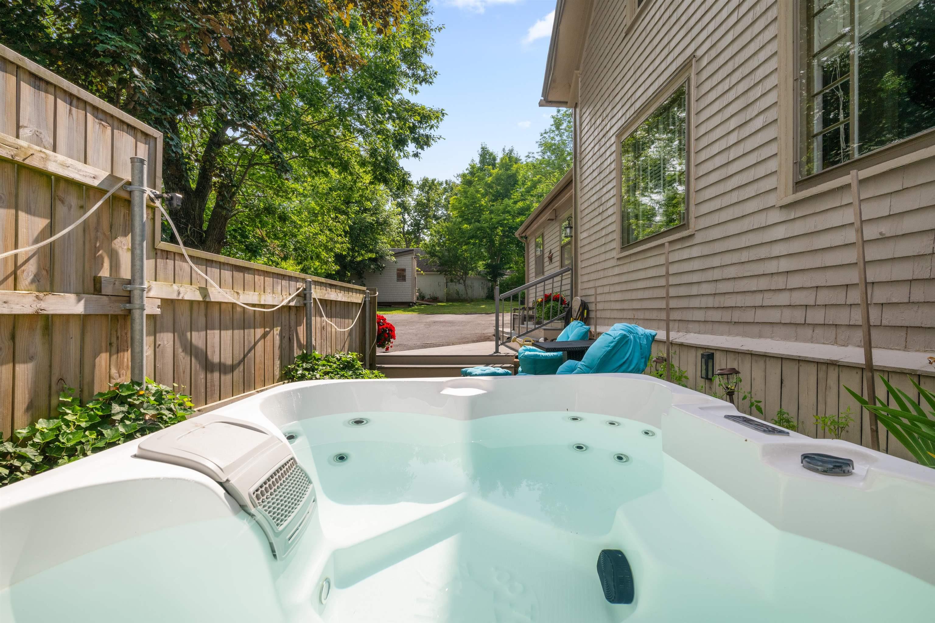 $579,900.00: 153 Pleasant Street, Bridgewater