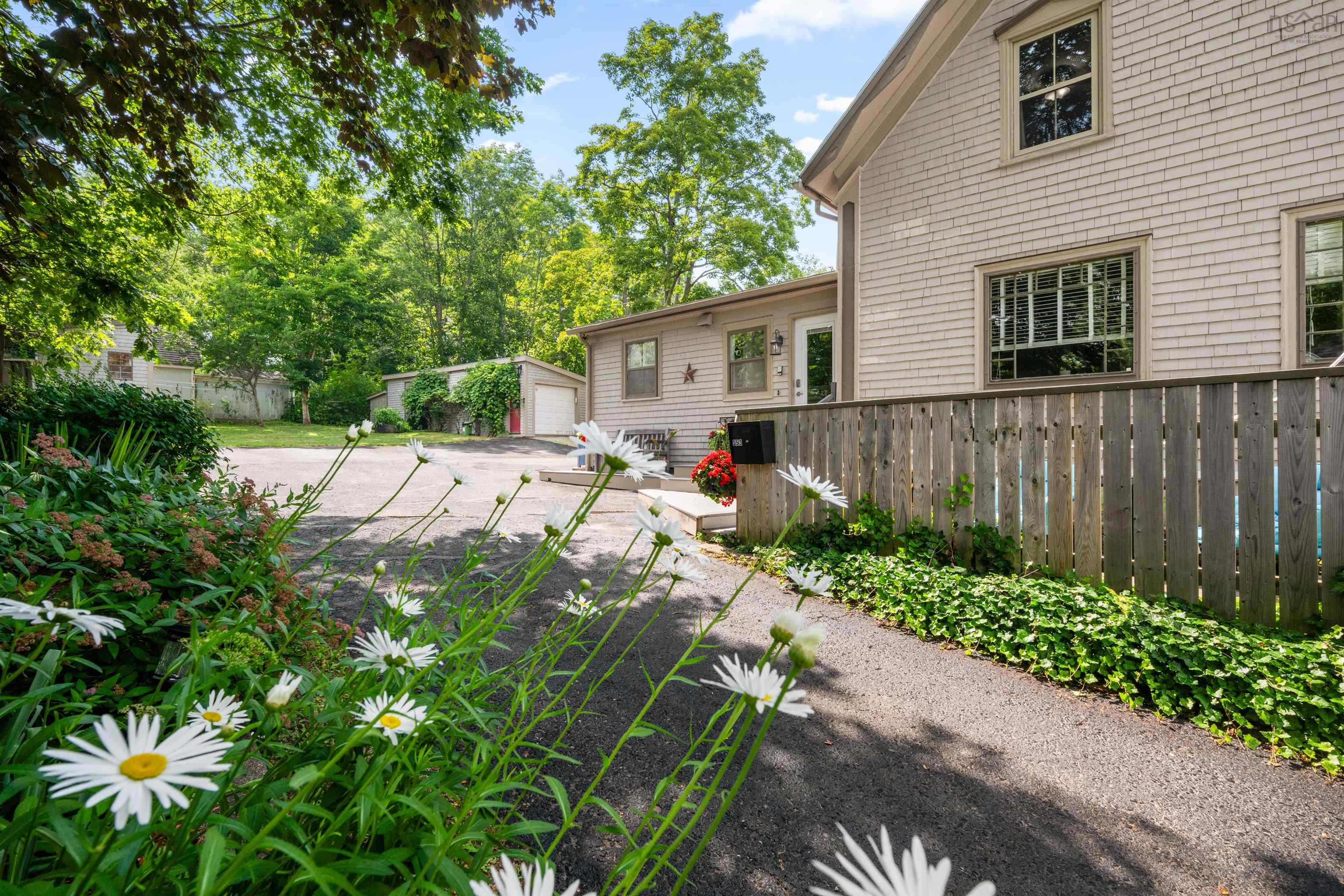 $579,900.00: 153 Pleasant Street, Bridgewater