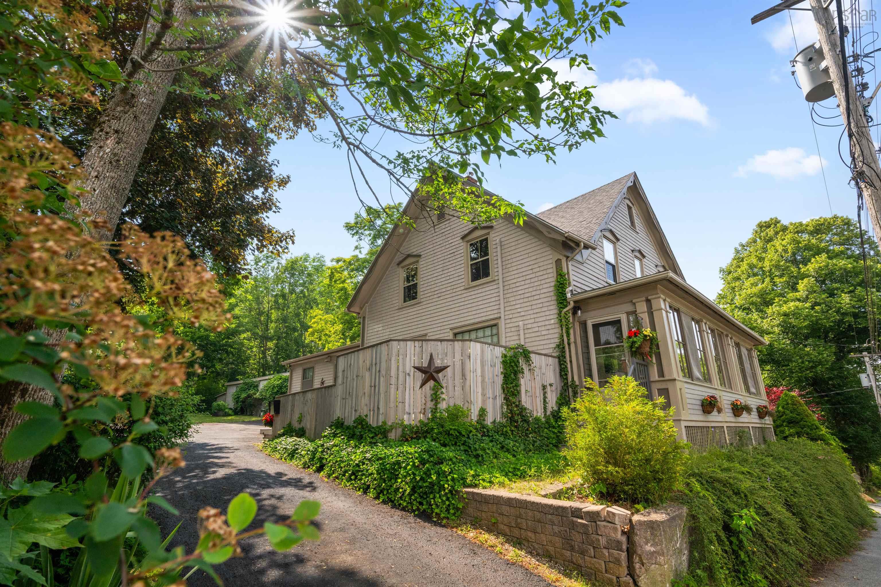 $579,900.00: 153 Pleasant Street, Bridgewater