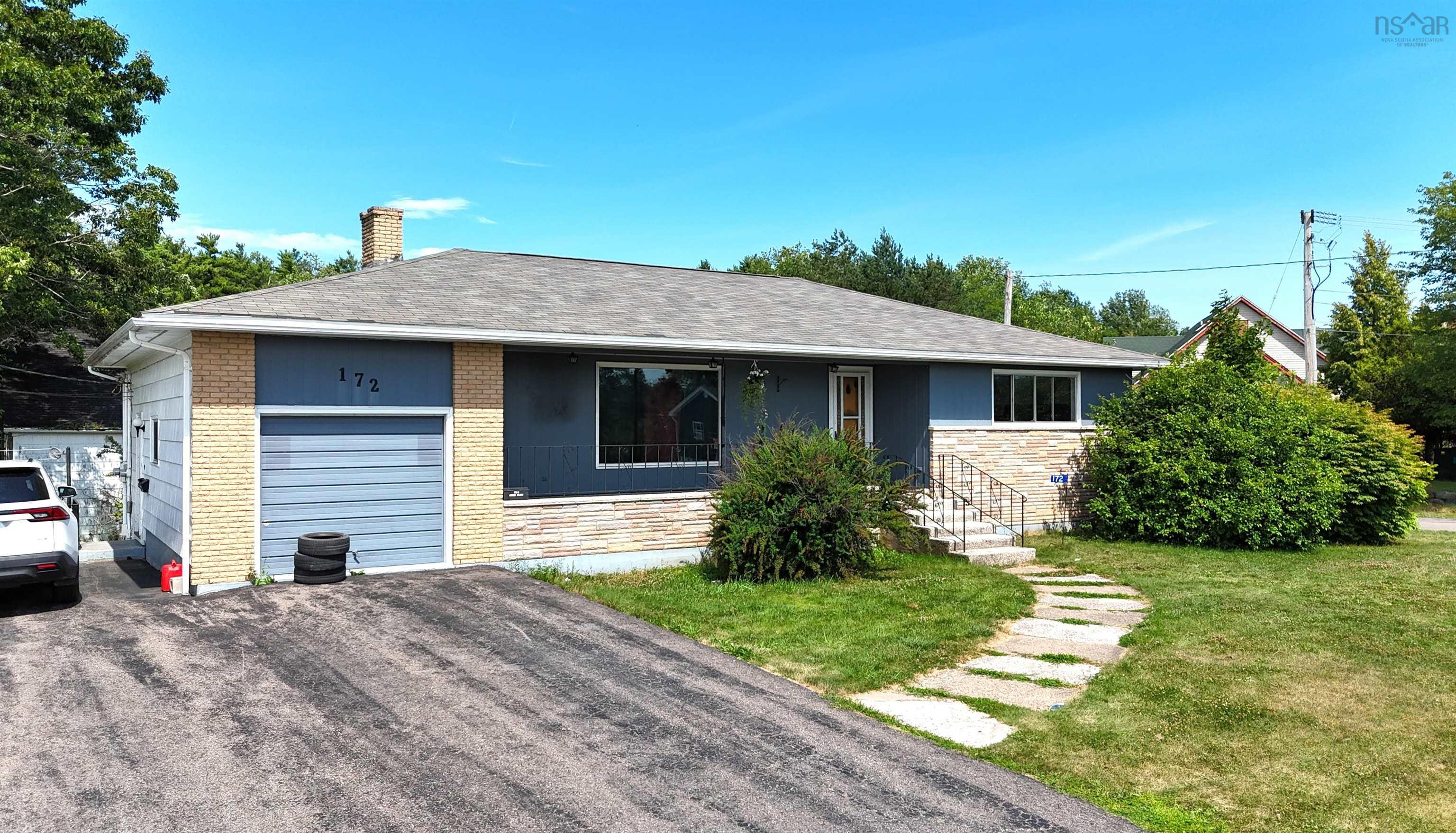 172 North Street, Bridgewater, NS (MLS 202518803)