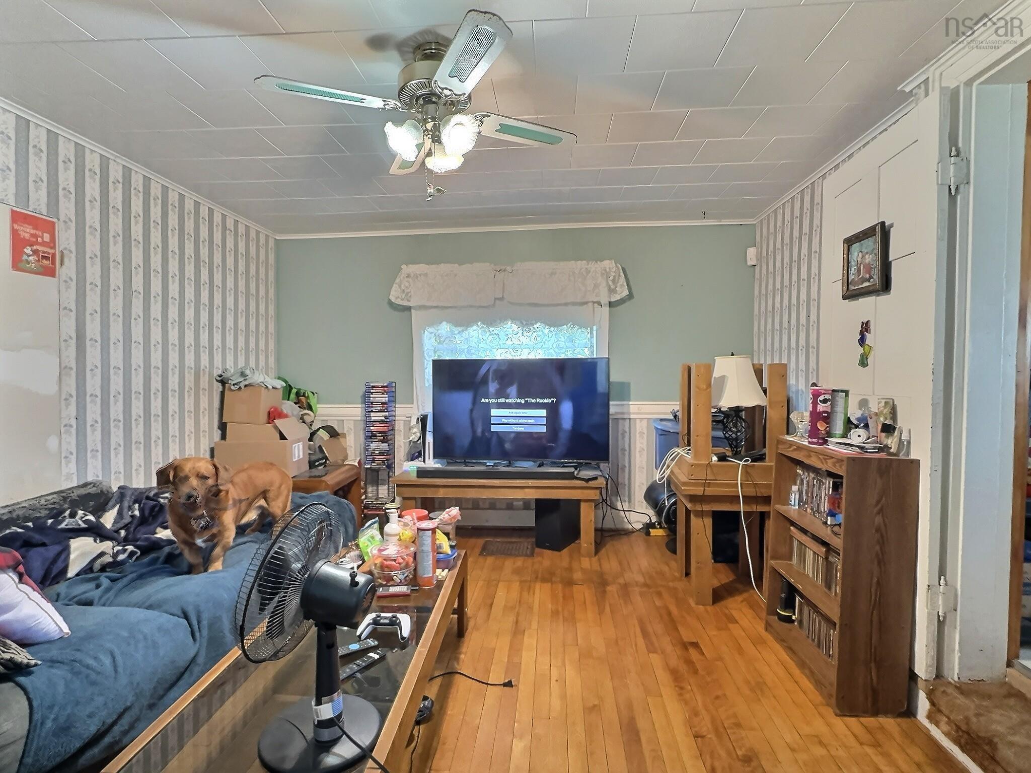 $199,000.00: 5588 204 Highway, Oxford