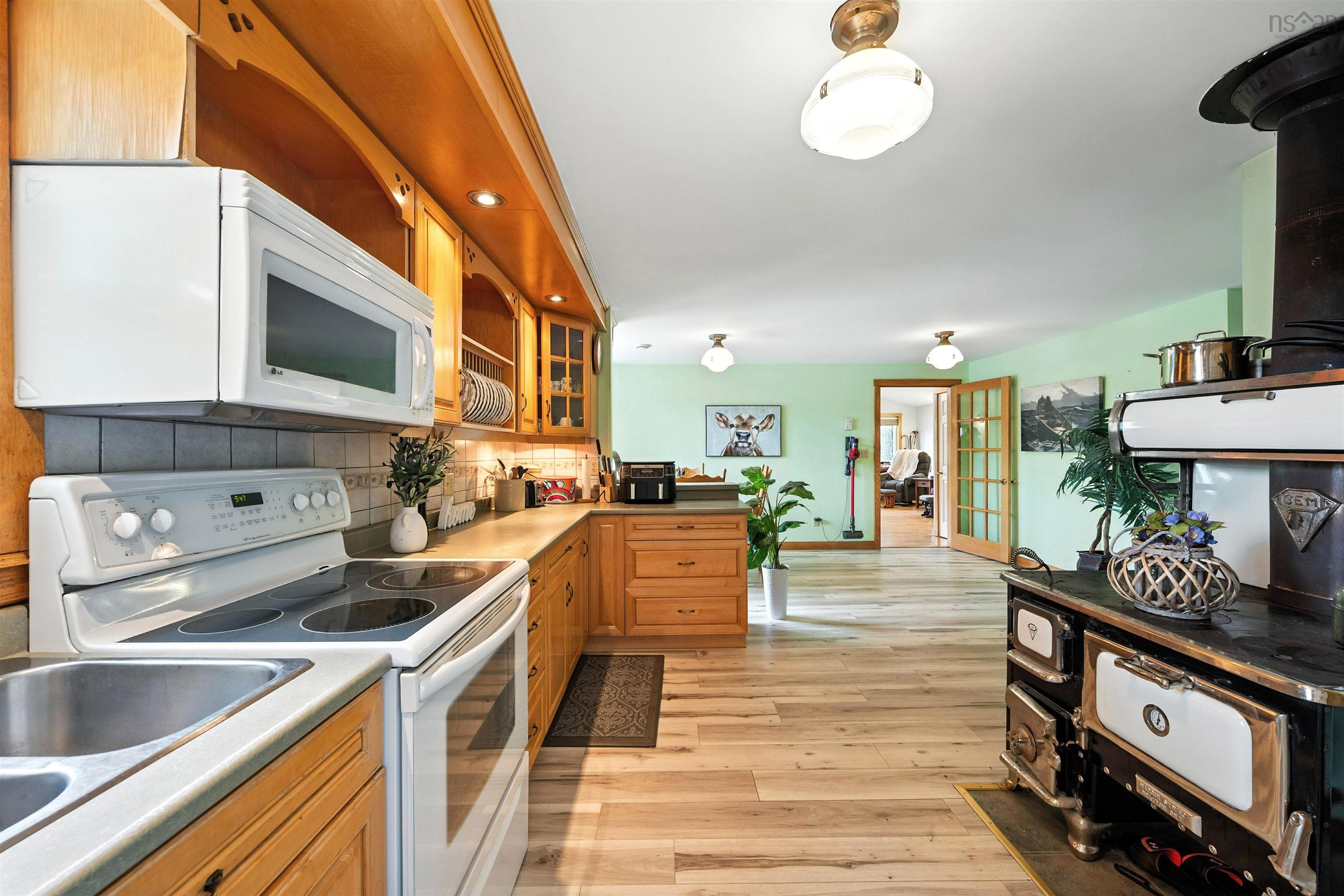 $680,000.00: 139 Smeltzer Road, Upper Vaughan