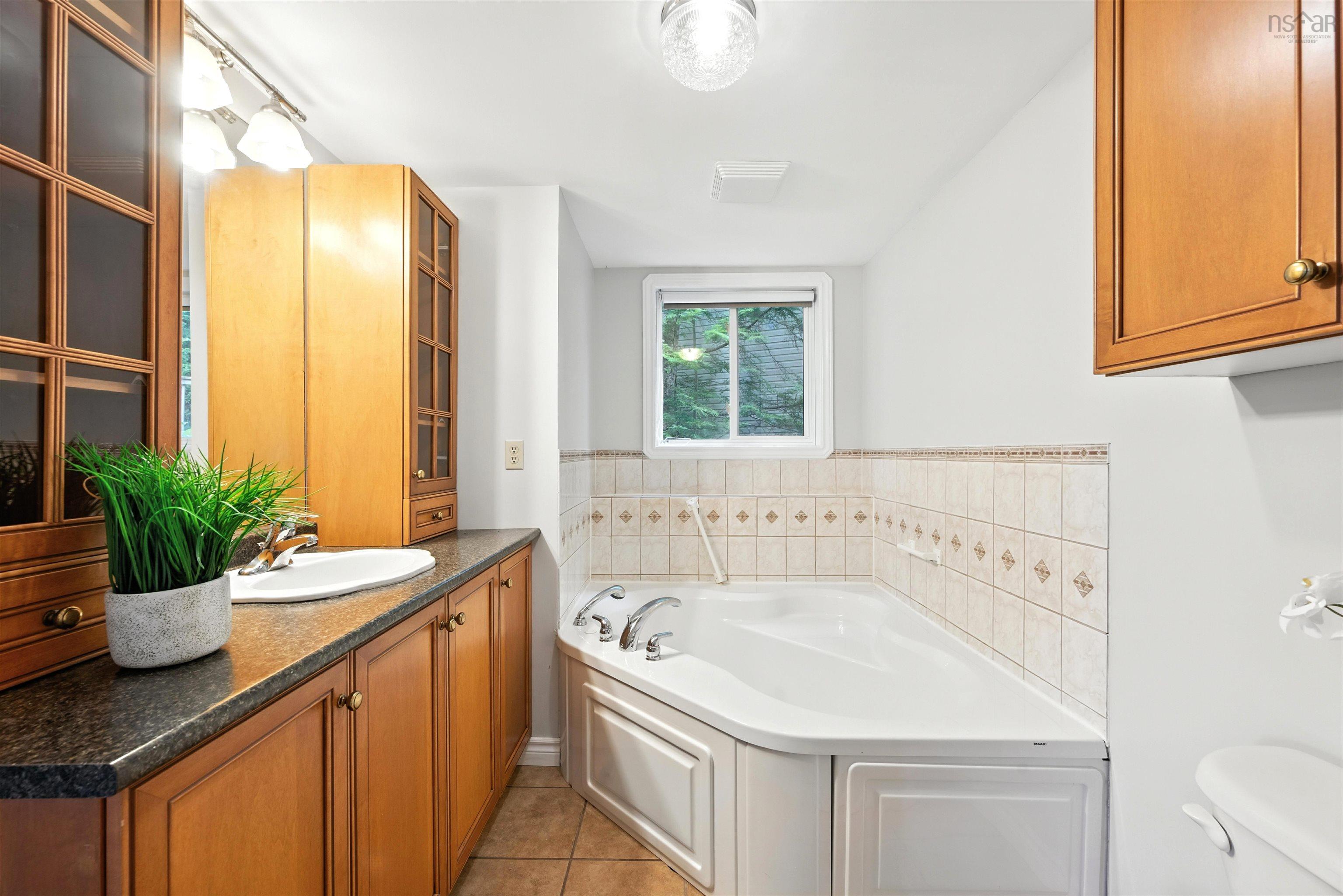 $680,000.00: 139 Smeltzer Road, Upper Vaughan