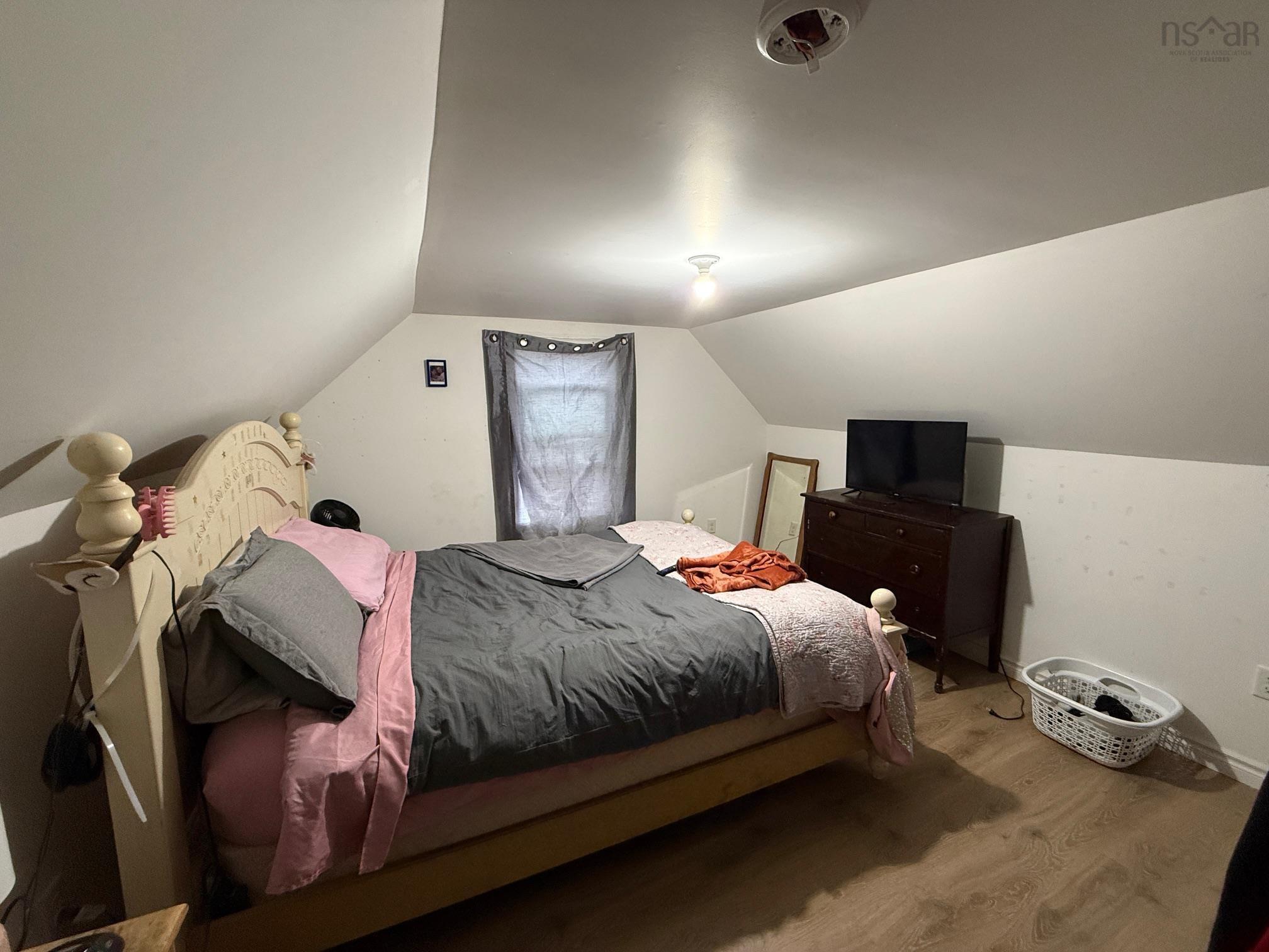 $350,000.00: 116 New Zealand Road, Cherry Hill