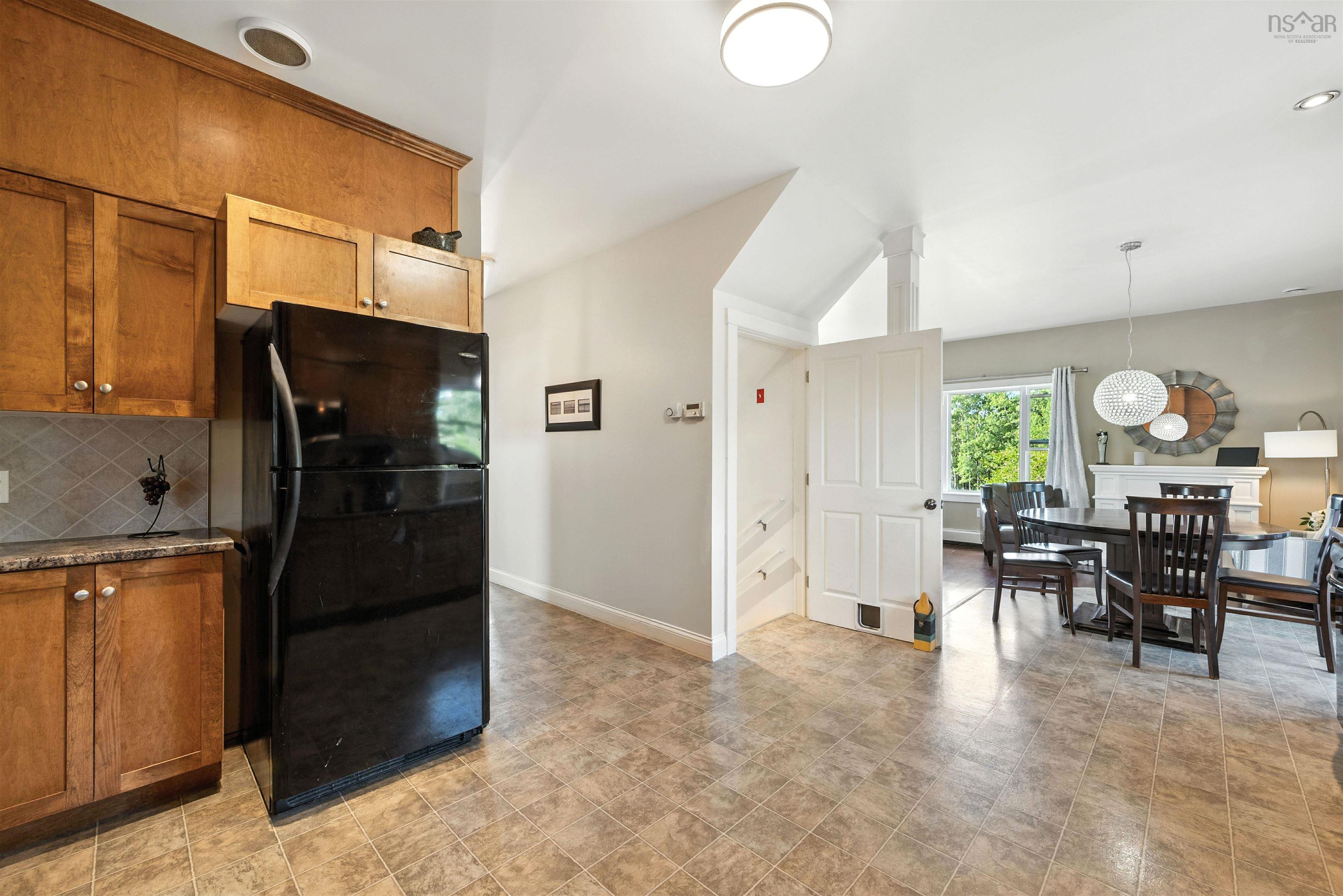 $675,000.00: 754 Greenhill Road, Greenhill