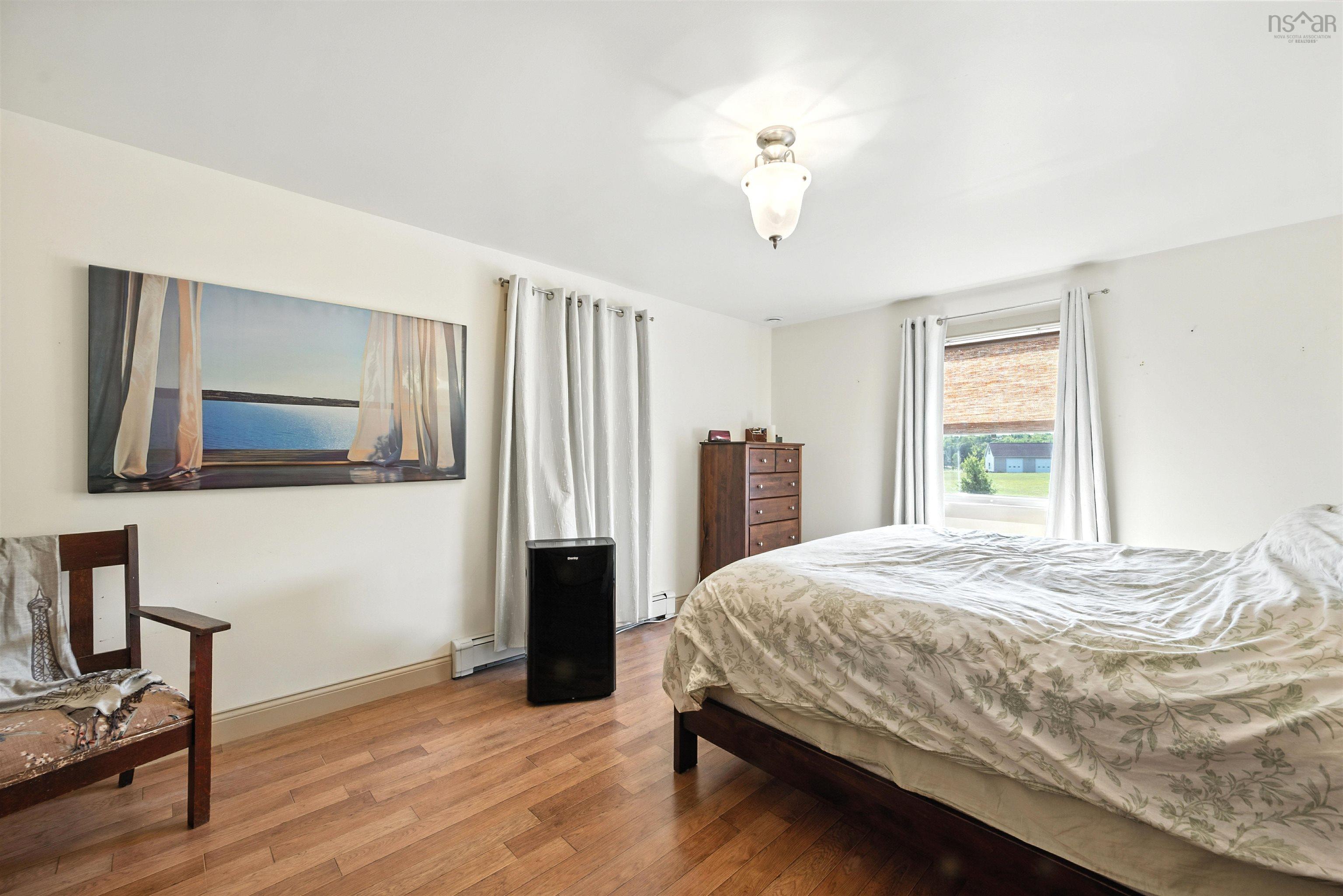 $675,000.00: 754 Greenhill Road, Greenhill