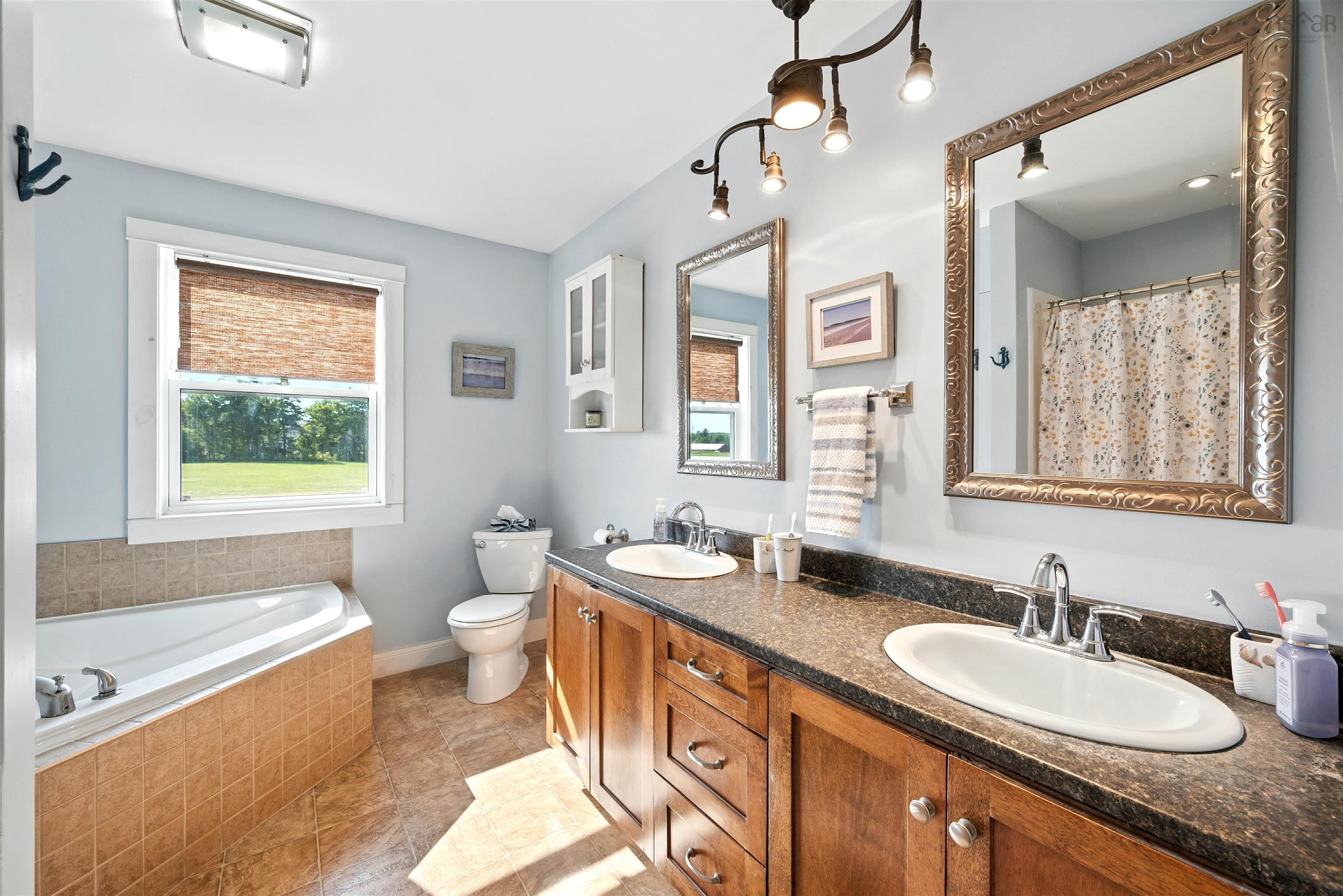 $675,000.00: 754 Greenhill Road, Greenhill